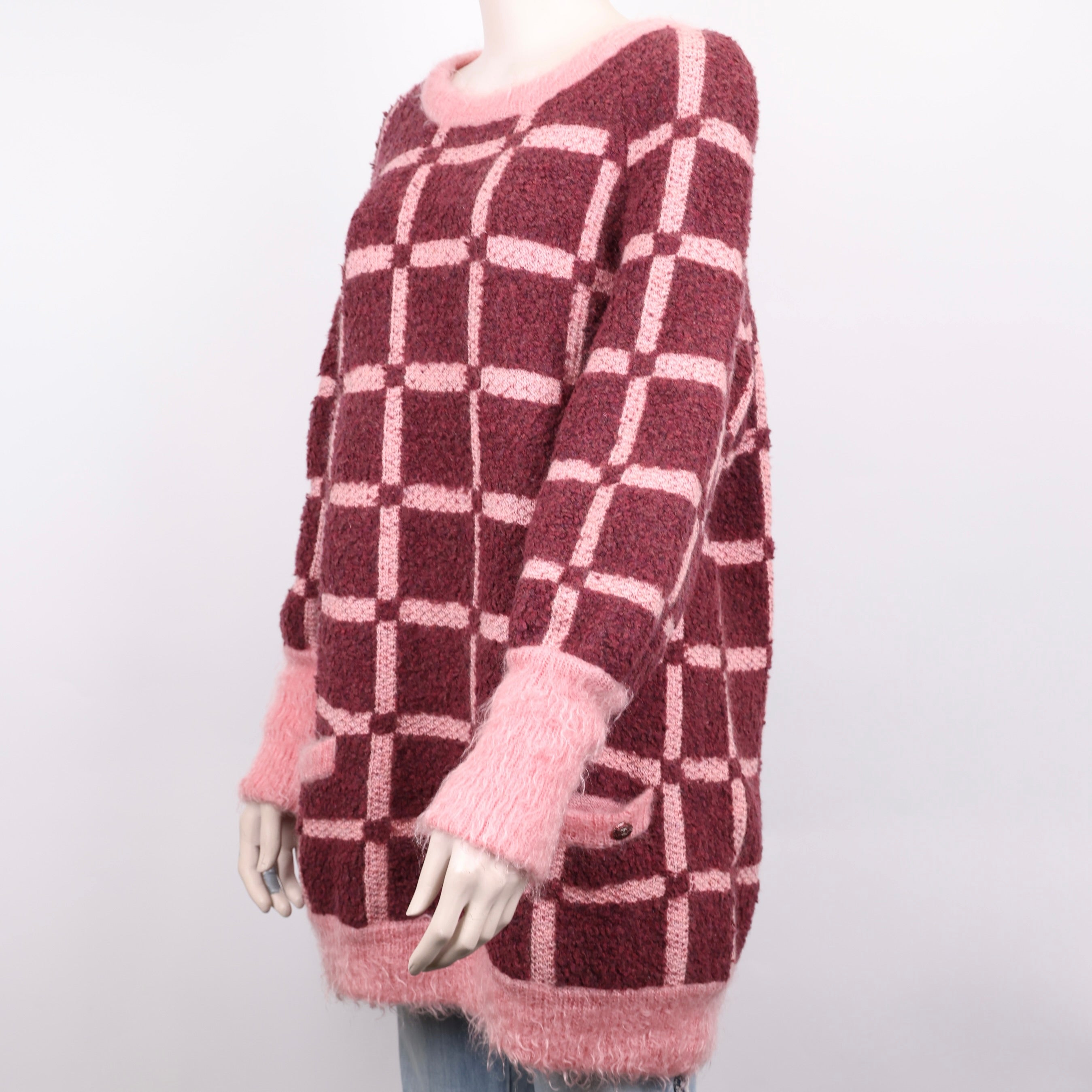 PRE OWNED- CHANEL colorblock check knit sweater size 38