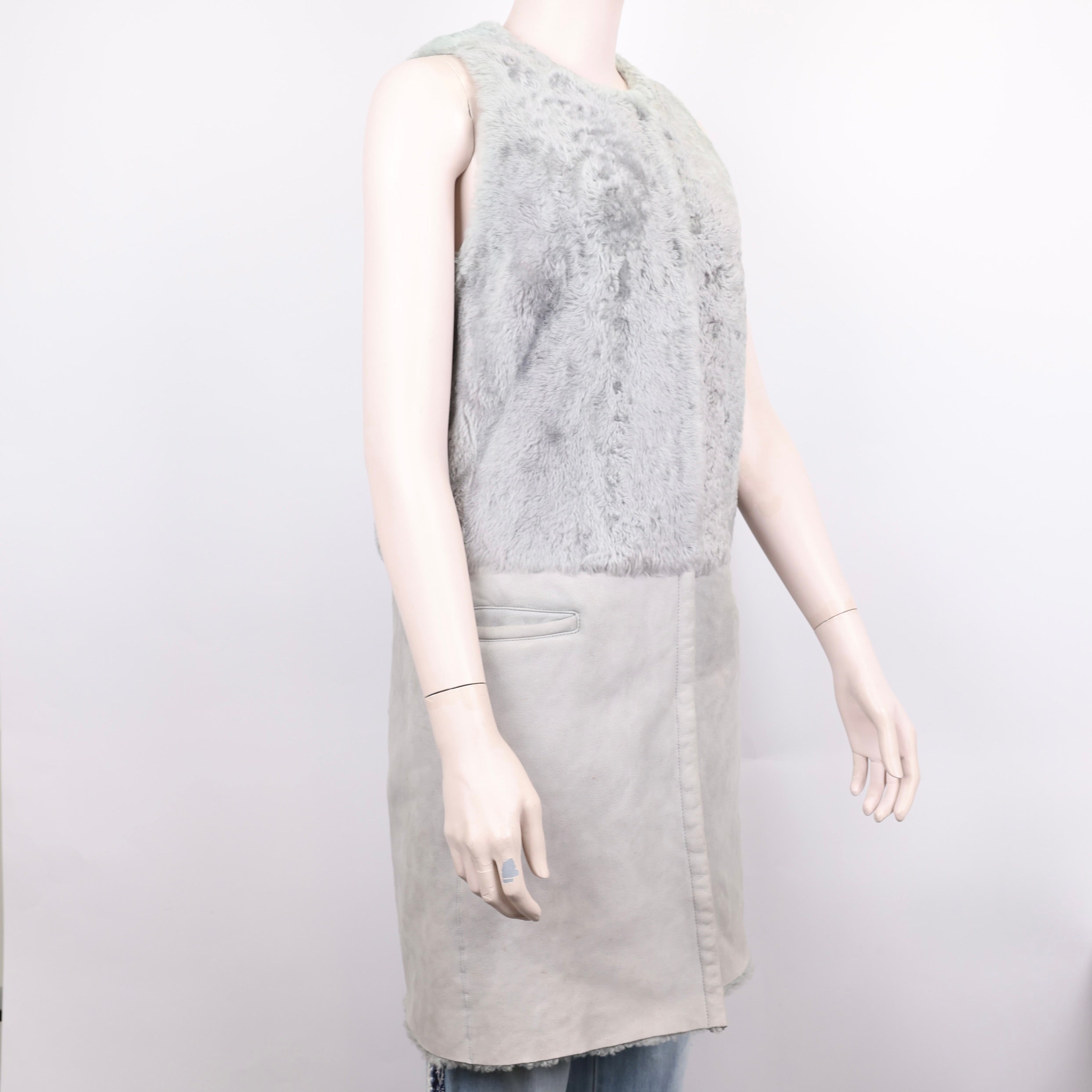 PRE OWNED- MaxMara fur coat size 42