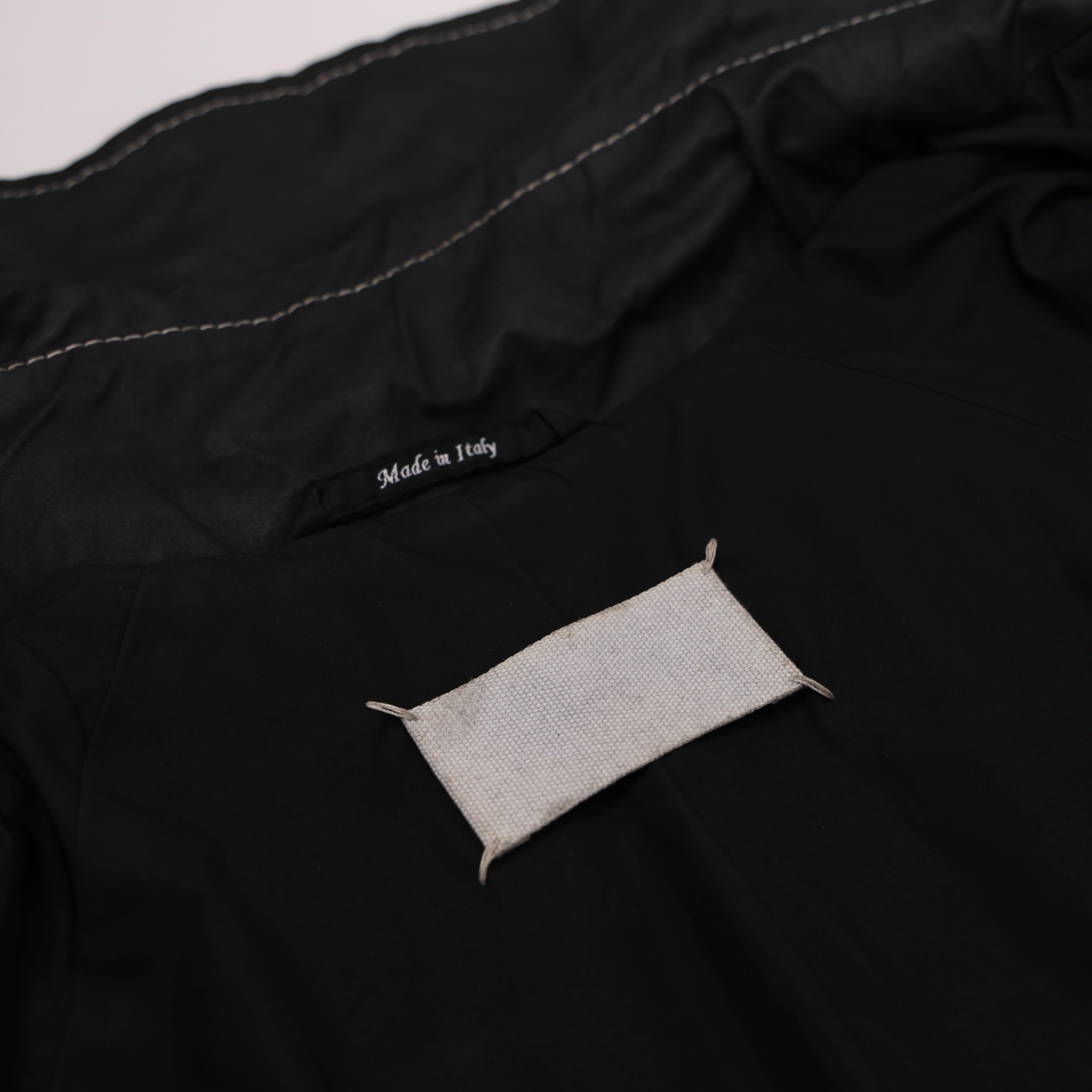 PRE OWNED- MAISON MARGIELA TRENCH COAT Size 6
