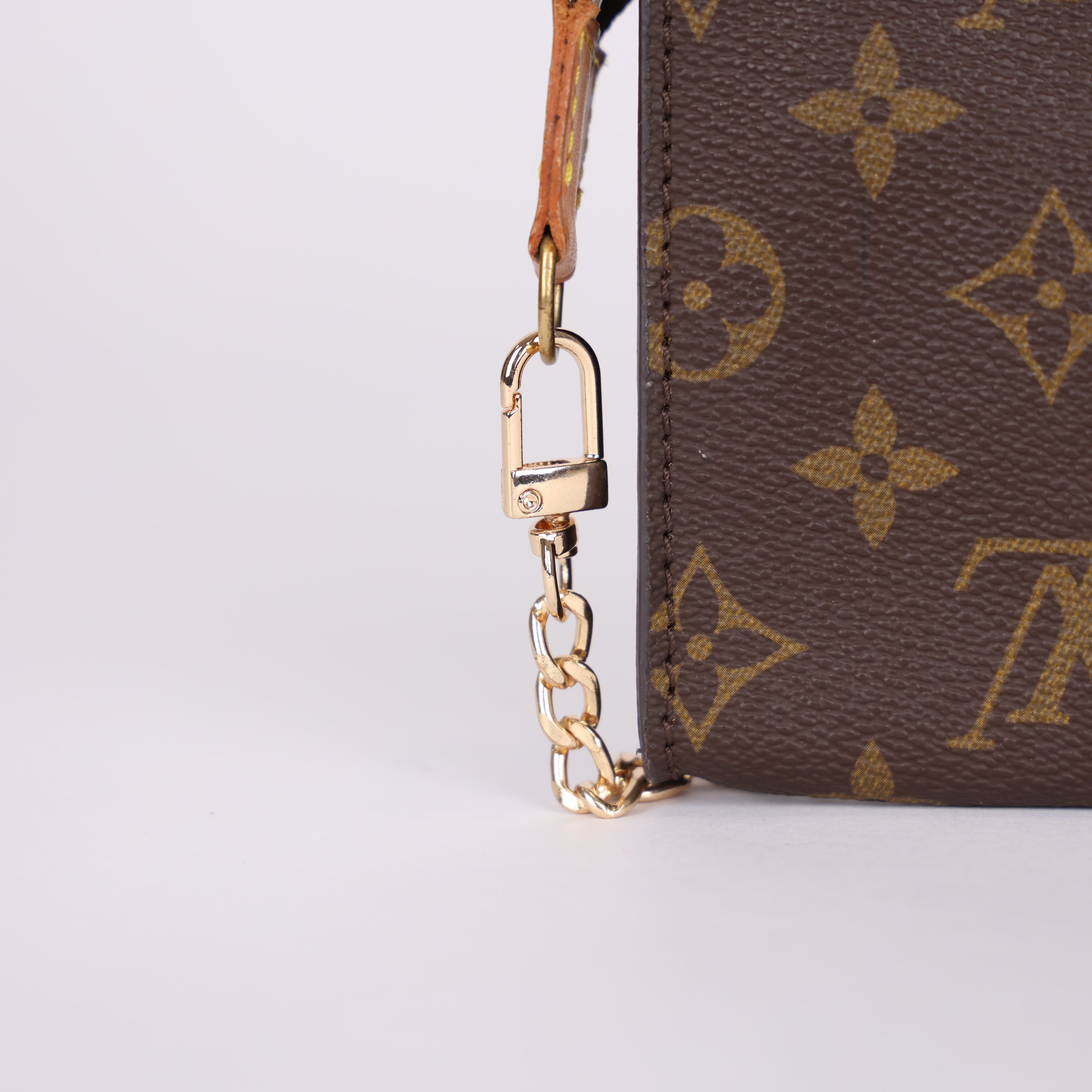 PRE OWNED- Louis Vuitton lv monogram clutch bag J0573W47821
