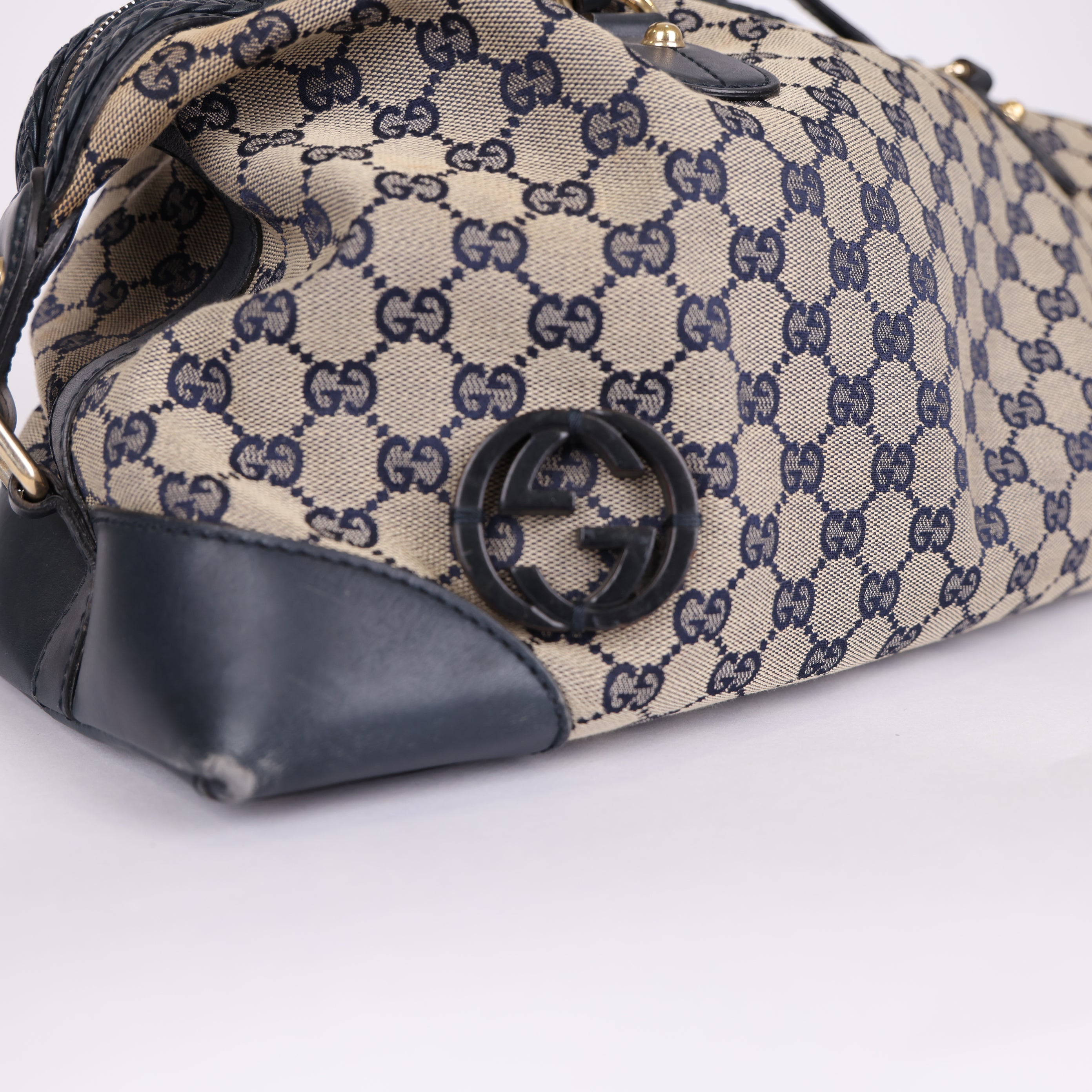 PRE OWNED- Gucci all-print GG handbag J0576B82173