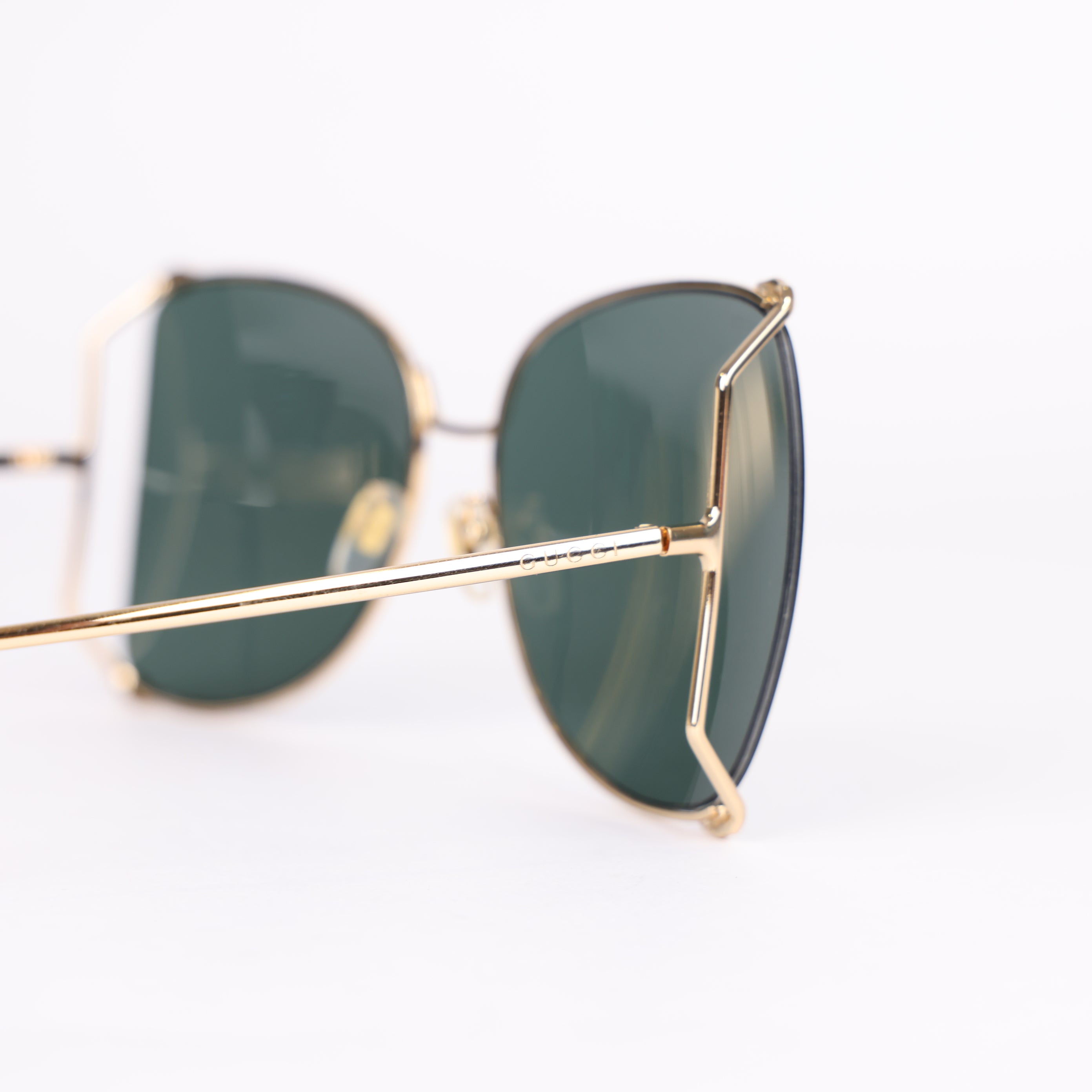 GUCCI Goldtone Metal Oversized Lens Cruise Snake Sunglasses - Pre Owned