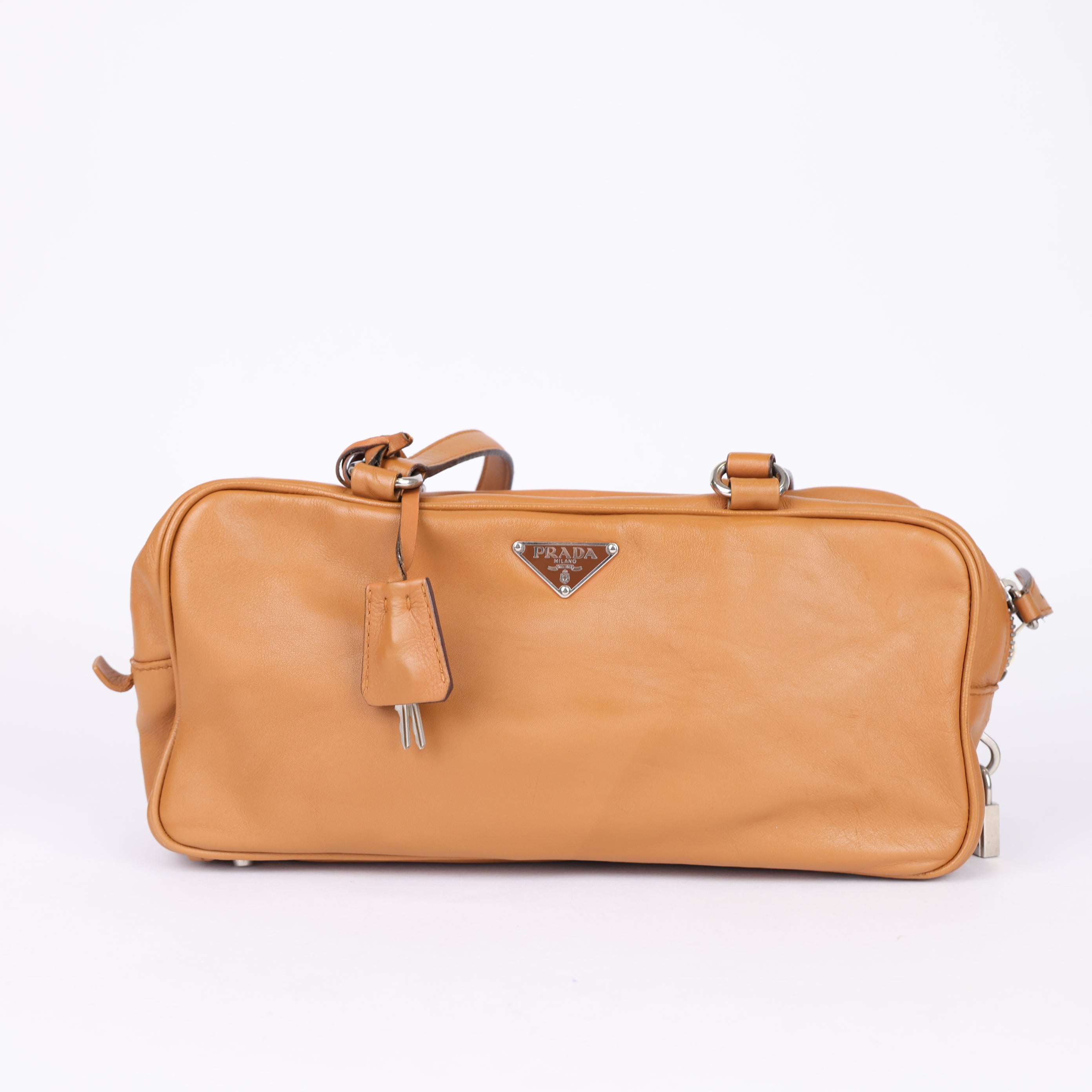 J0798B22942 Prada Leather Handbag with Double Pockets- Pre Owned