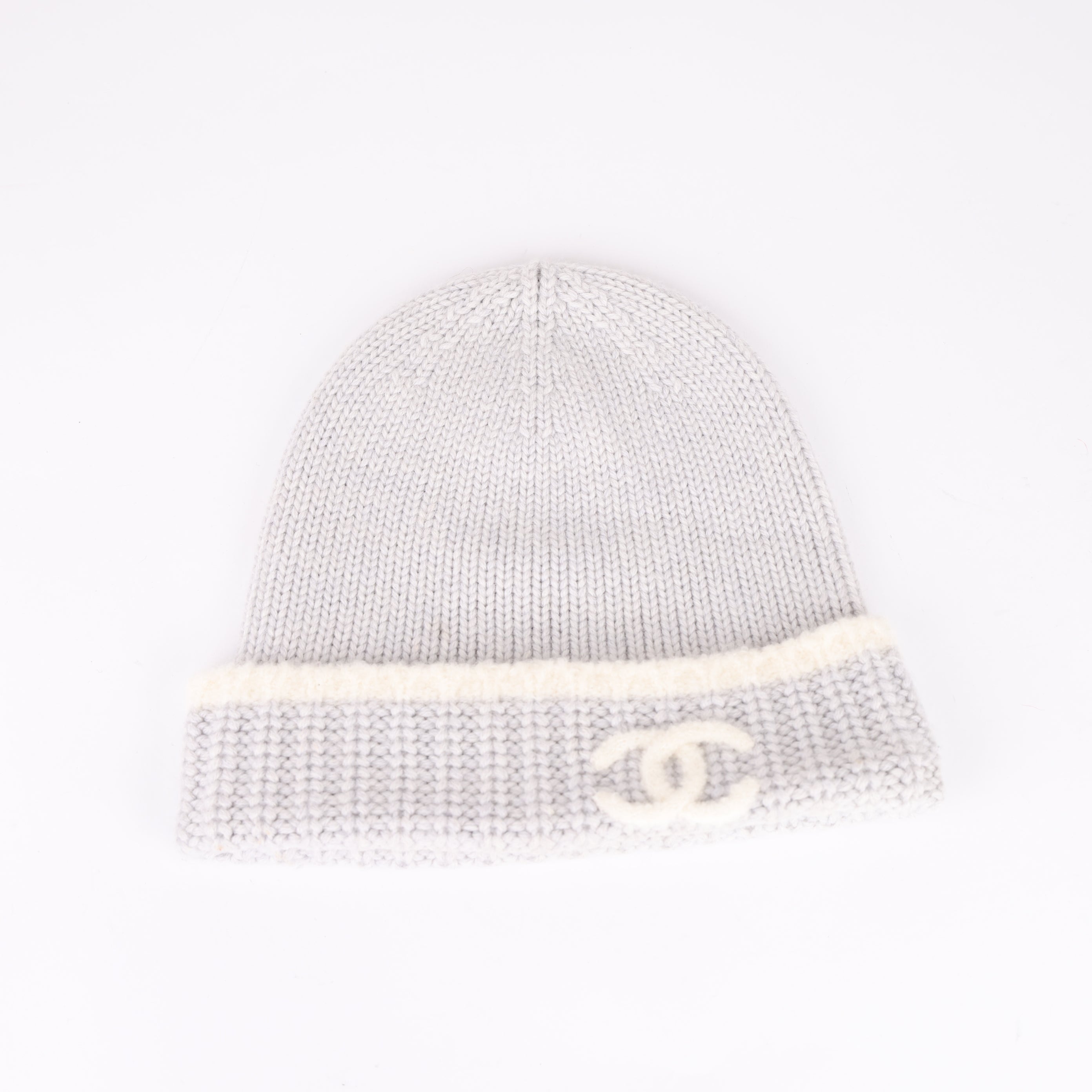 Chanel 22K Grey Cashmere CC Beanie- Pre Owned