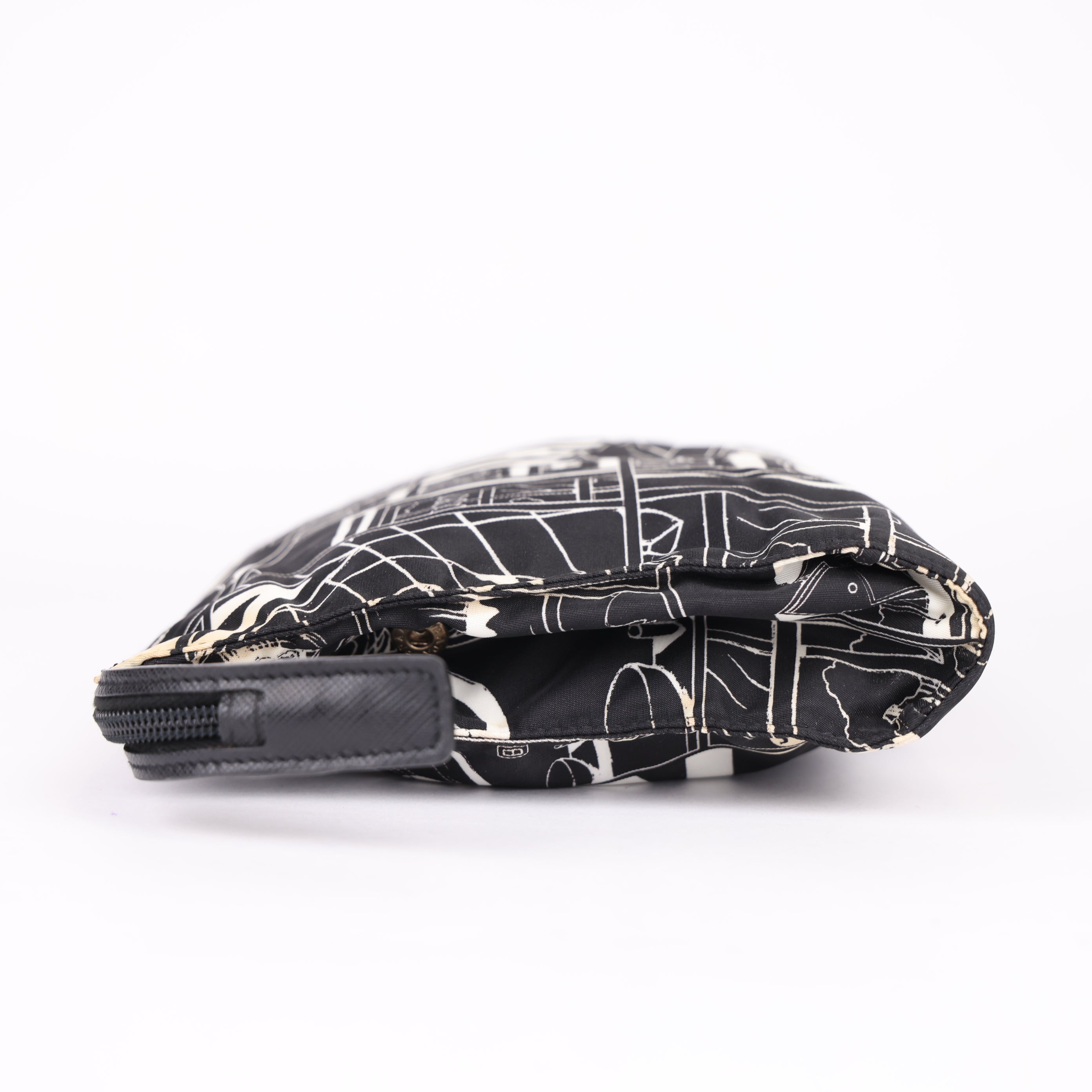 J0774 Prada Cartoon Print Clutch In Black - Pre Owned