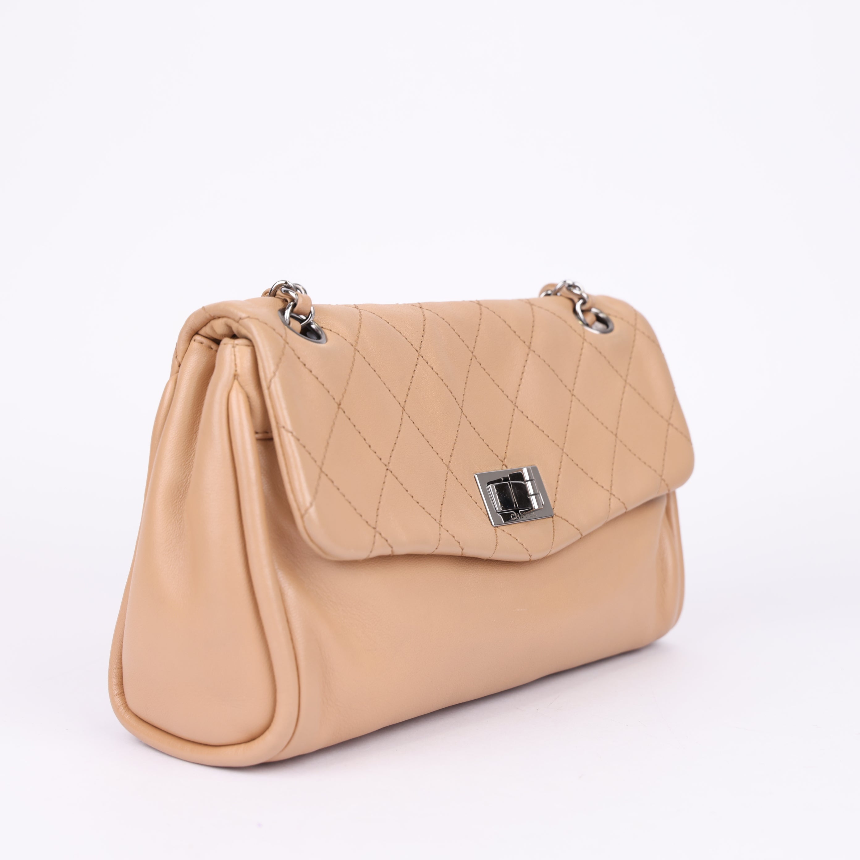 J0927 Chanel Quilted Lambskin Shoulder Bag Beige- Pre Owned