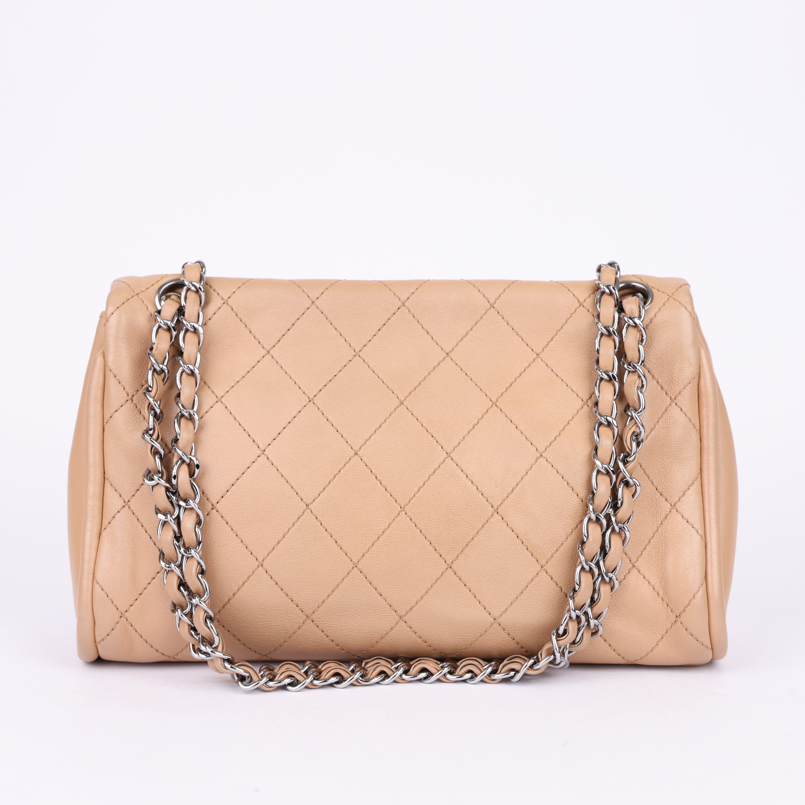 J0927 Chanel Quilted Lambskin Shoulder Bag Beige- Pre Owned