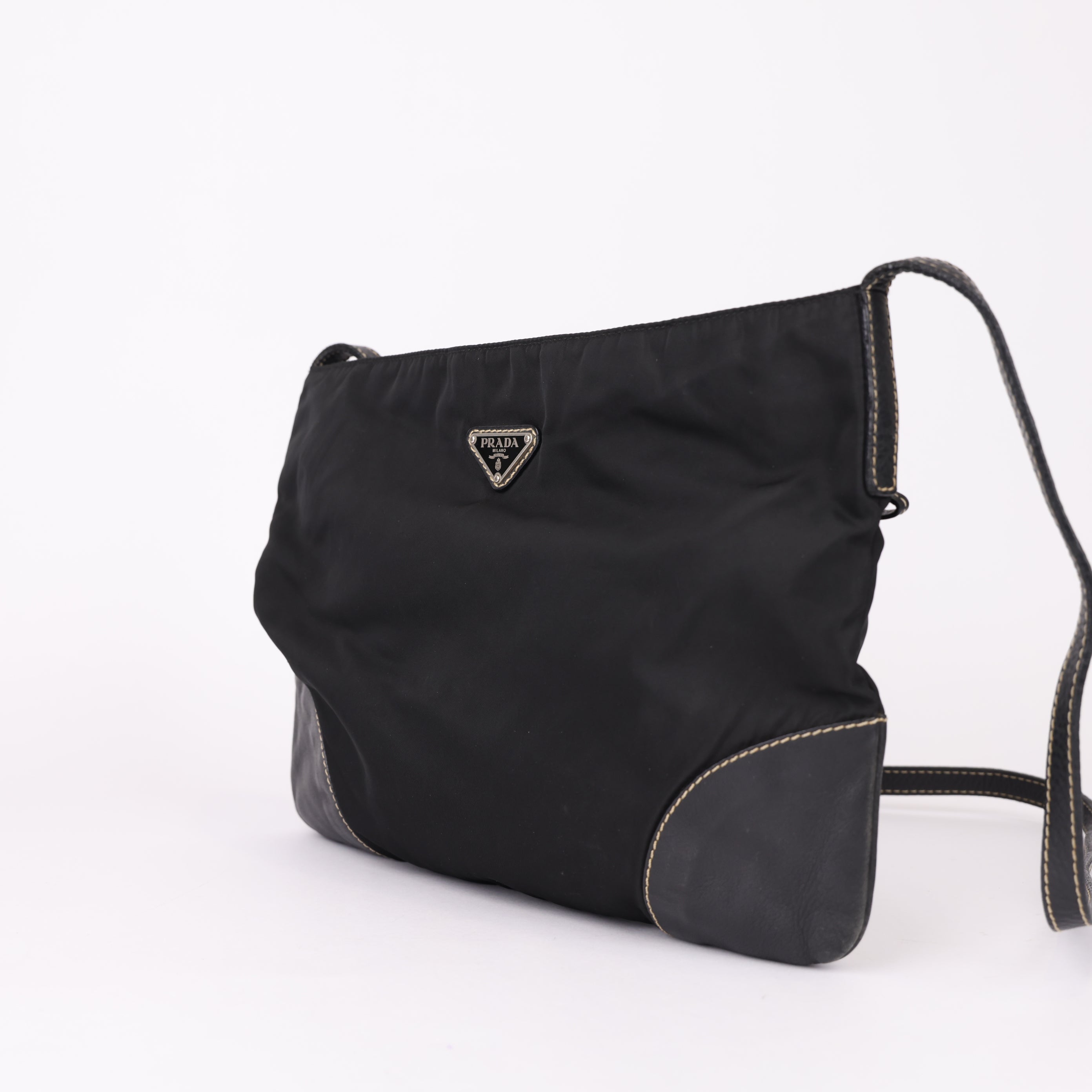 J0930 PRADA shoulder bag pochette nylon with triangle logo- Pre Owned