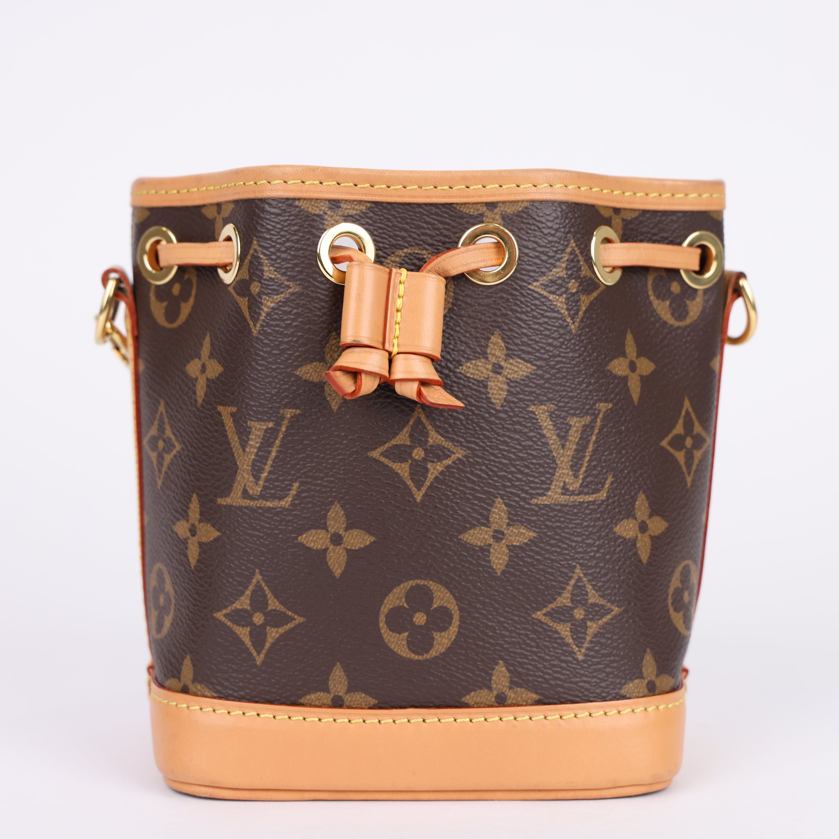 J0955 LOUIS VUITTON Monogram Nano Noe- Pre Owned