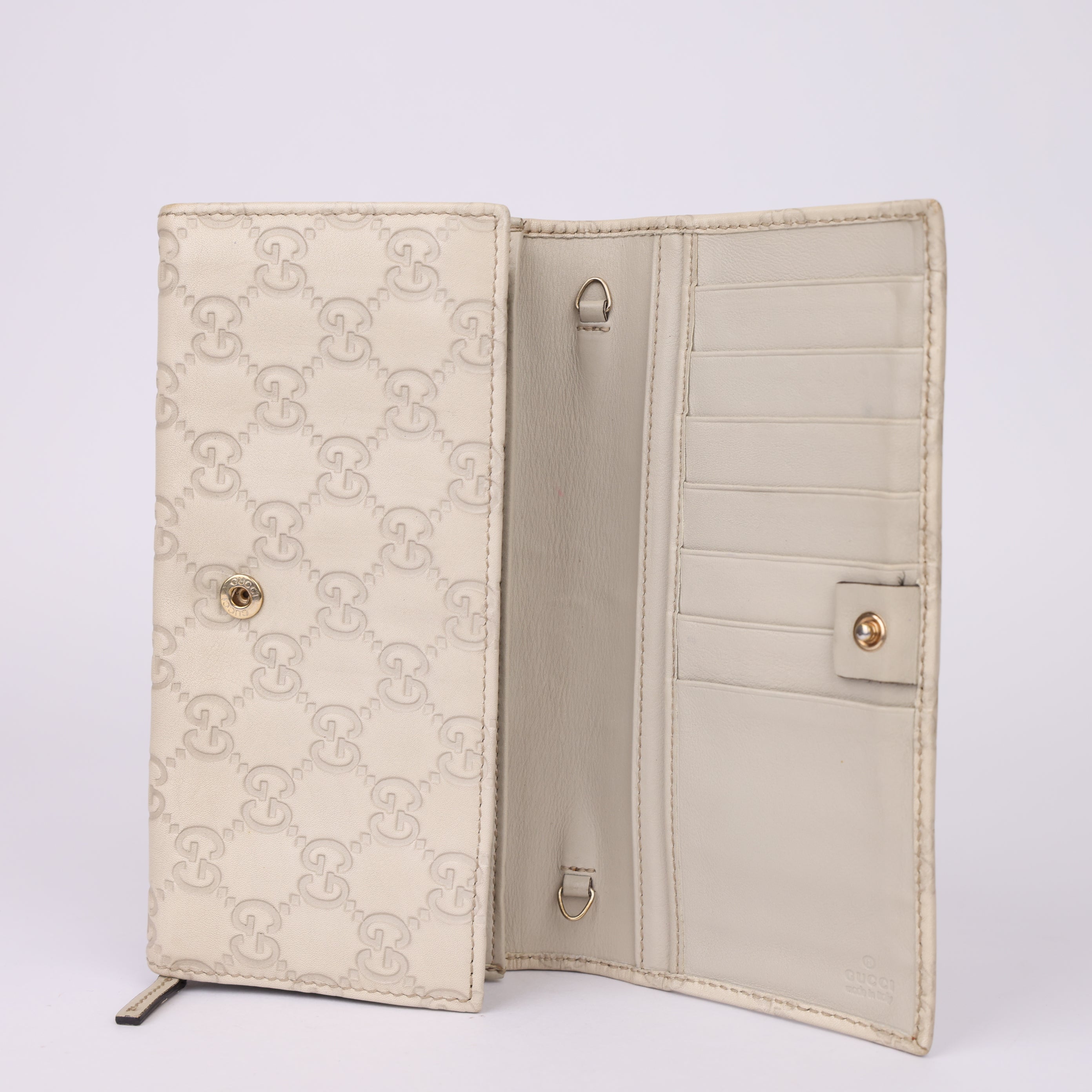 J0979 Gucci Monogram White Leather Wallet- Pre Owned