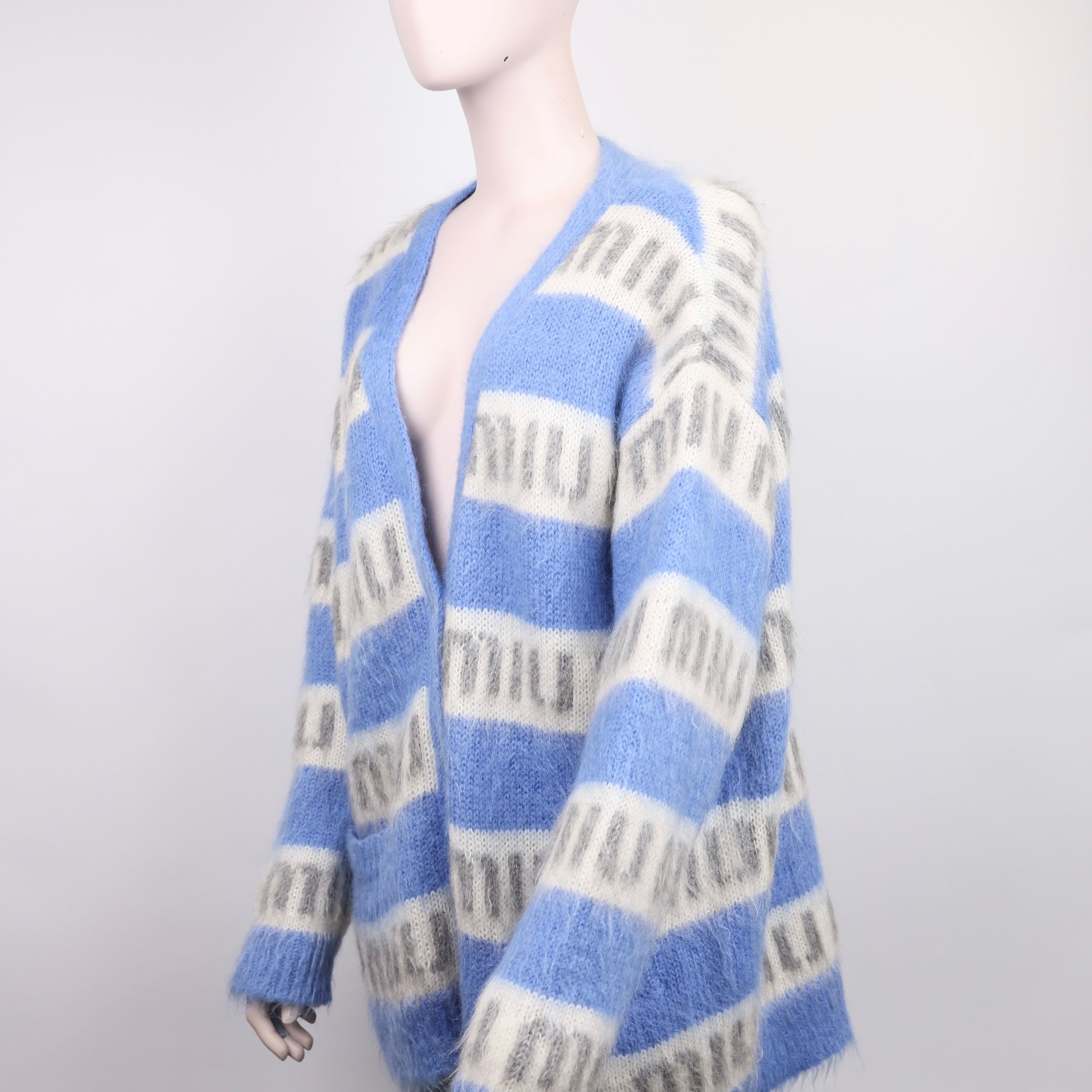 J0989 MIU MIU OVERSIZED LOGO CARDIGAN- Pre Owned