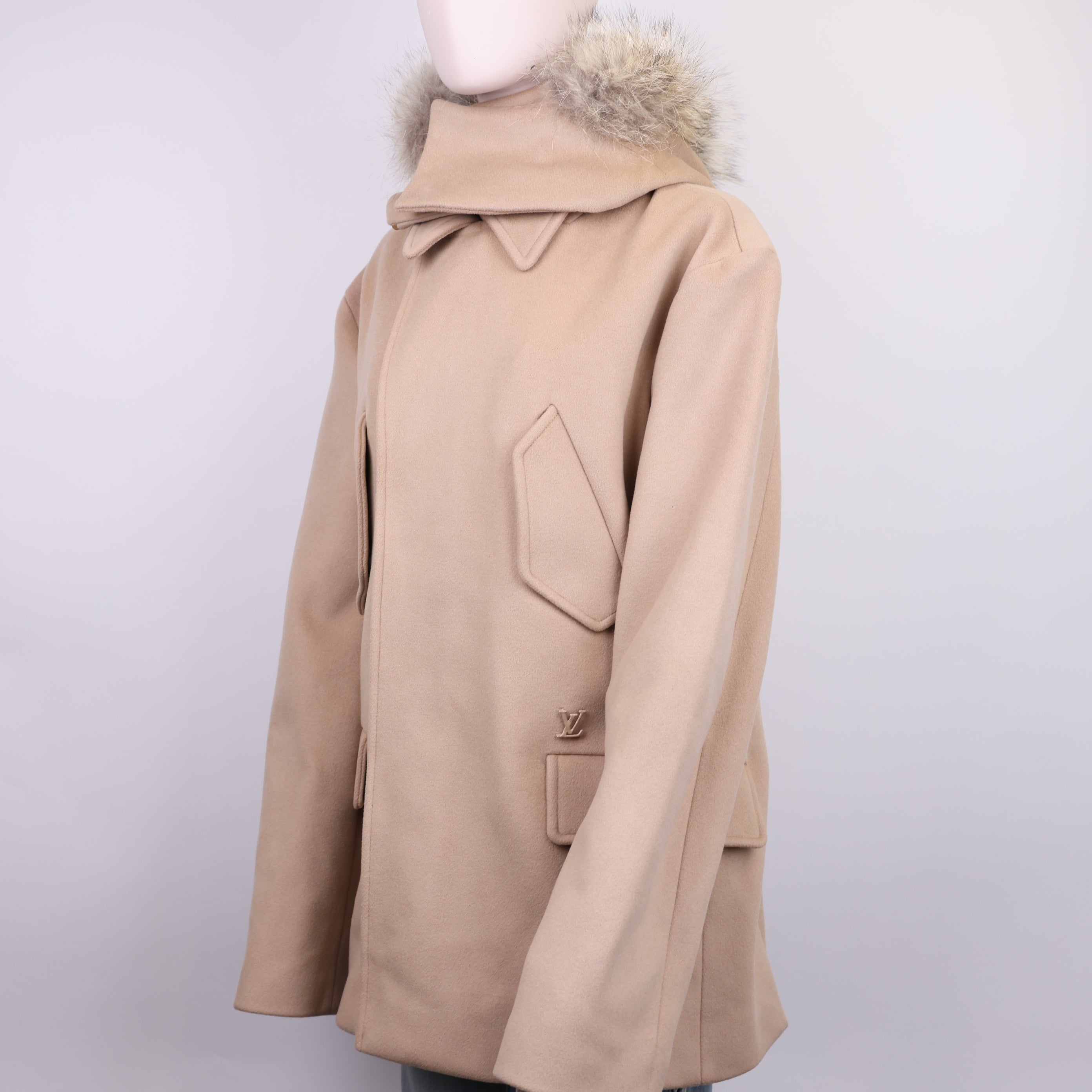 J0991 Louis Vuitton Hooded Coat size 48- Pre Owned