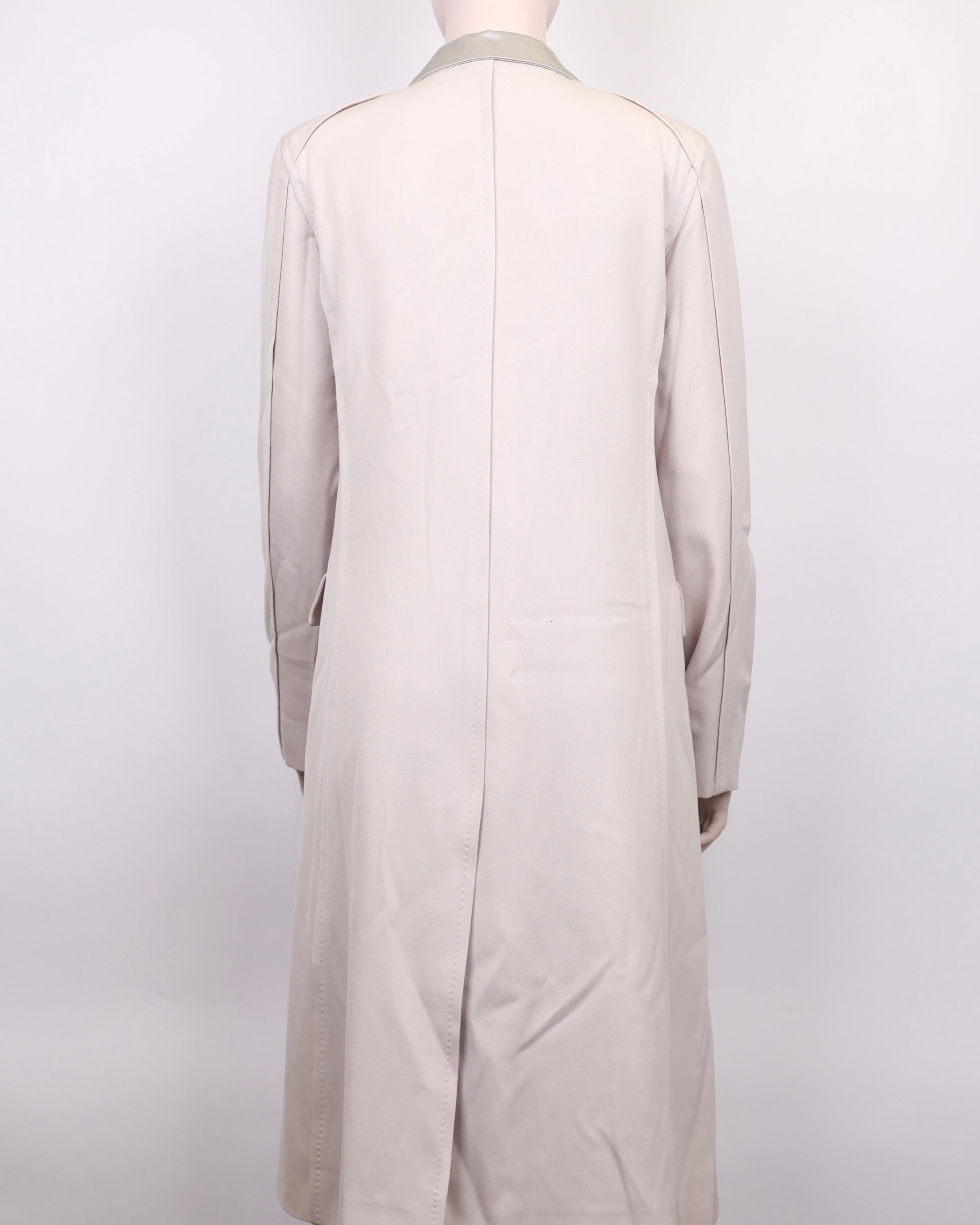 J0992 Louis Vuitton size 38 Beige coat - Pre Owned