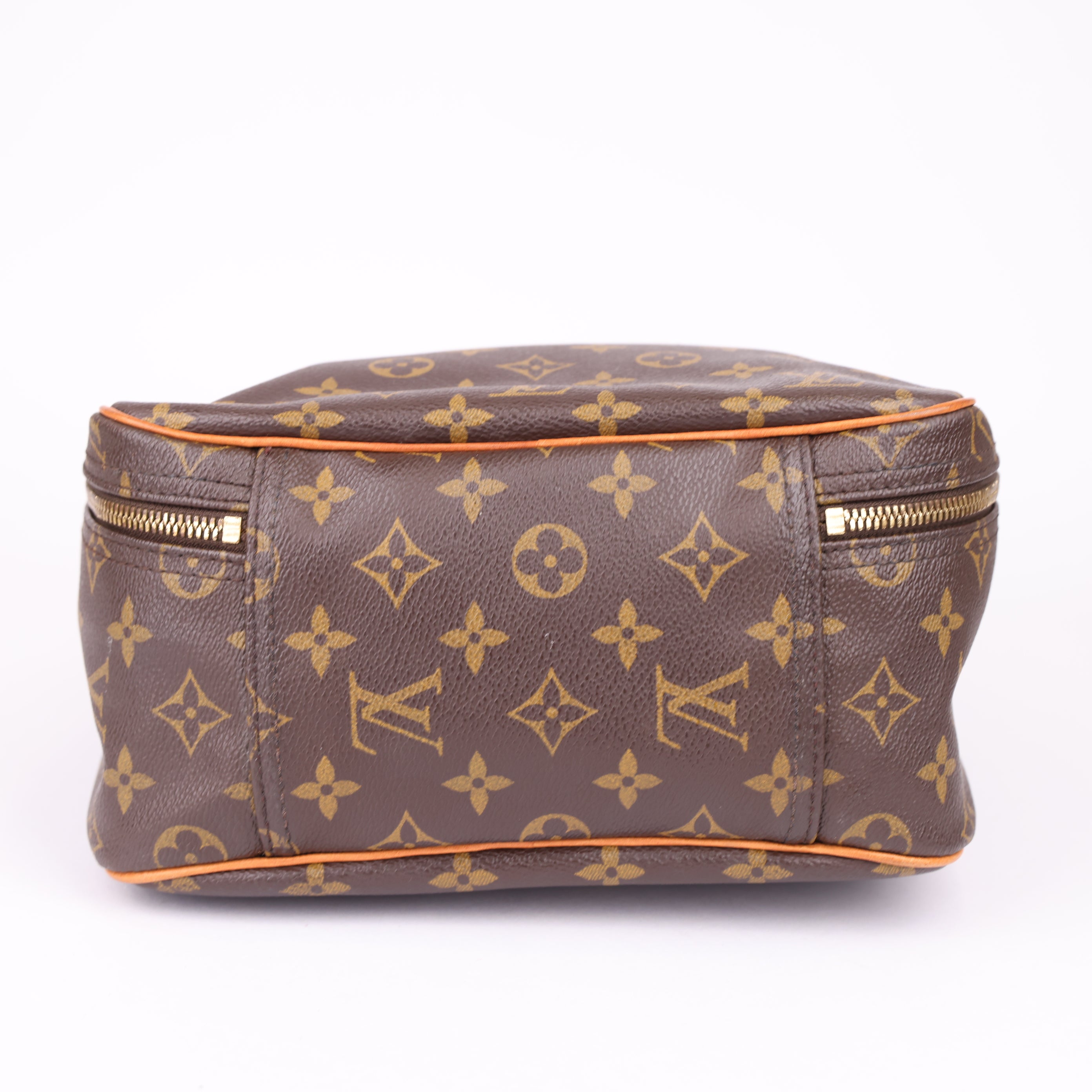 J1963 Louis Vuitton 1997 Monogram Excursion handbag- Pre Owned