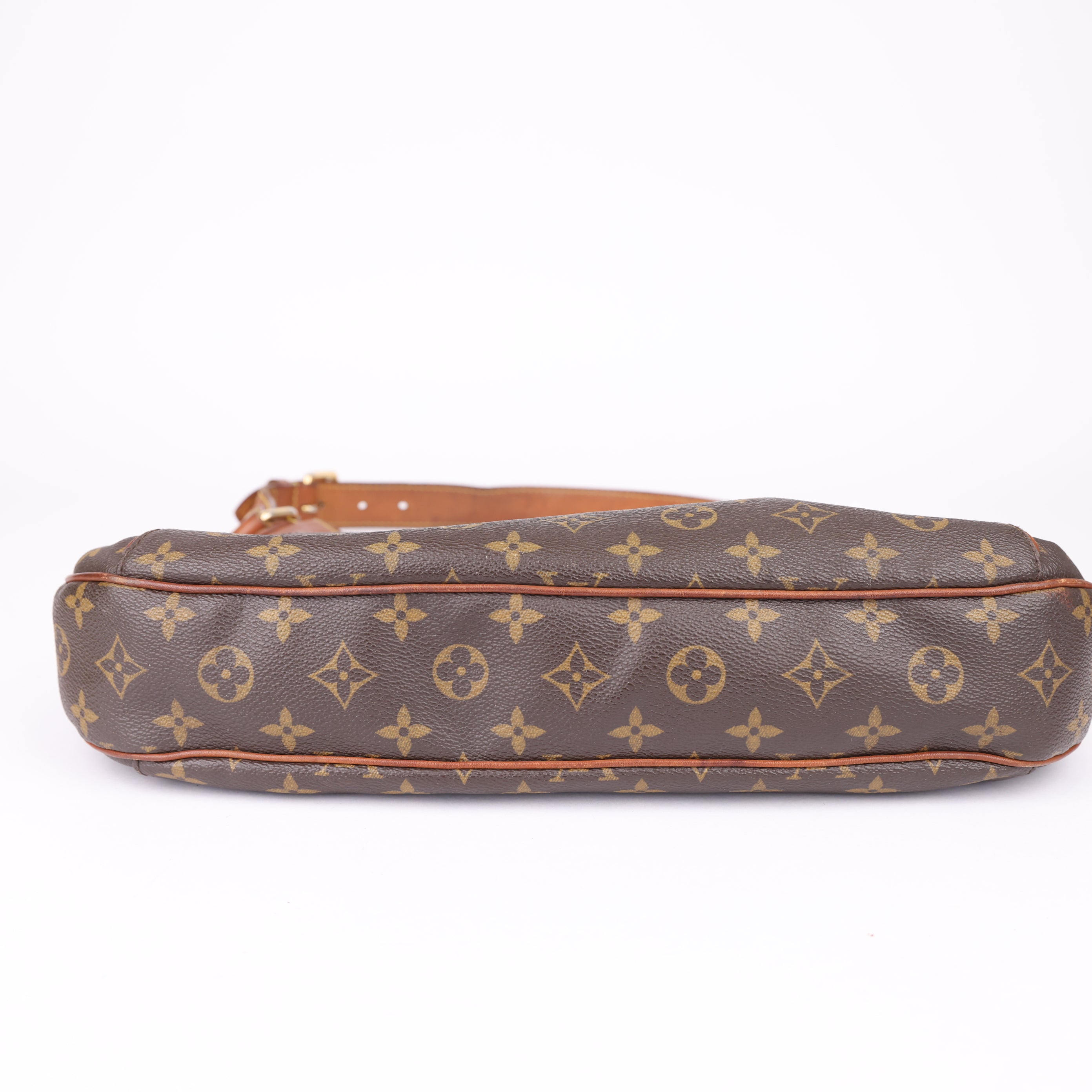 J1956 Louis Vuitton Monogram Thames GM shoulder bag- Pre Owned