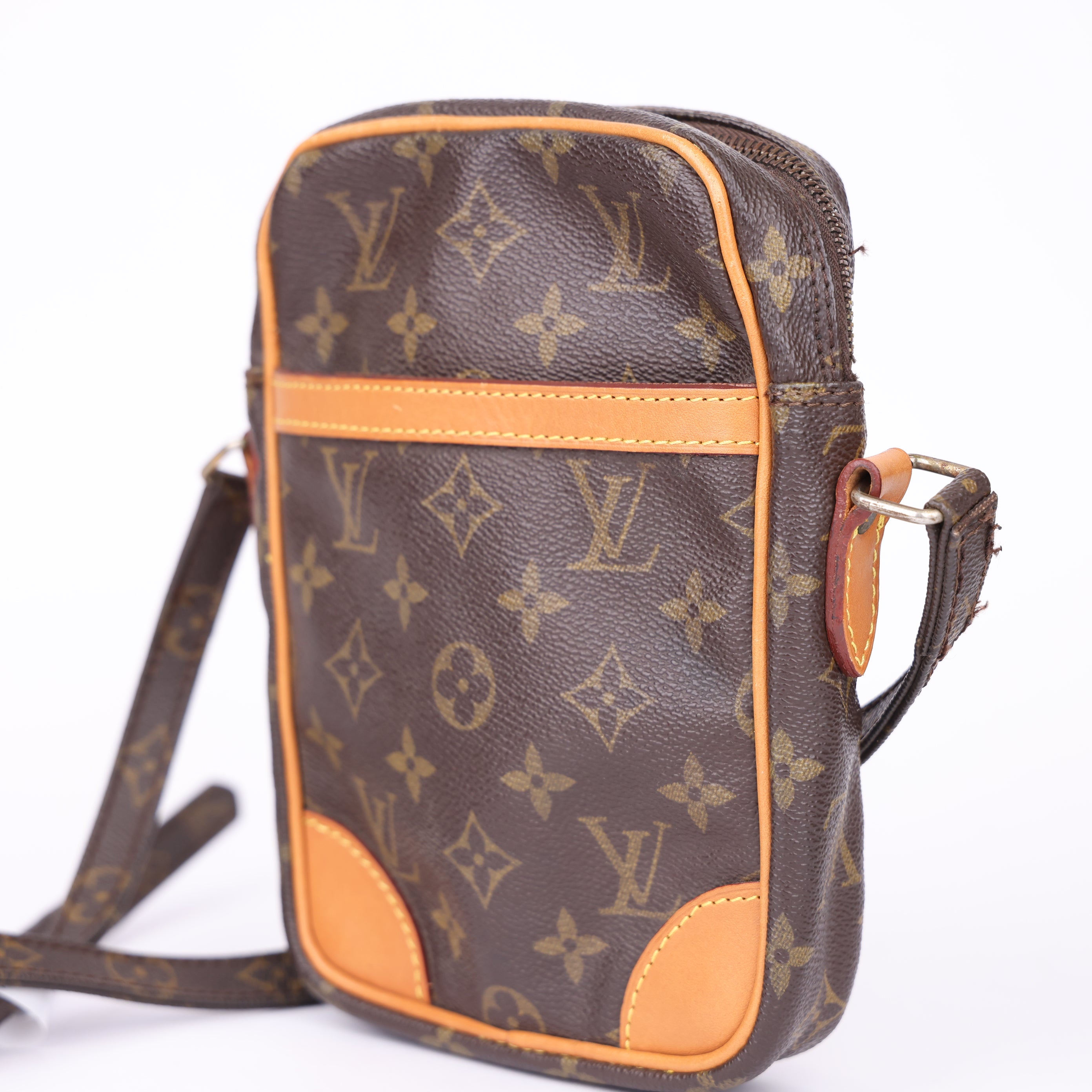 J1910 Louis Vuitton Monogram Danube crossbody bag- Pre Owned
