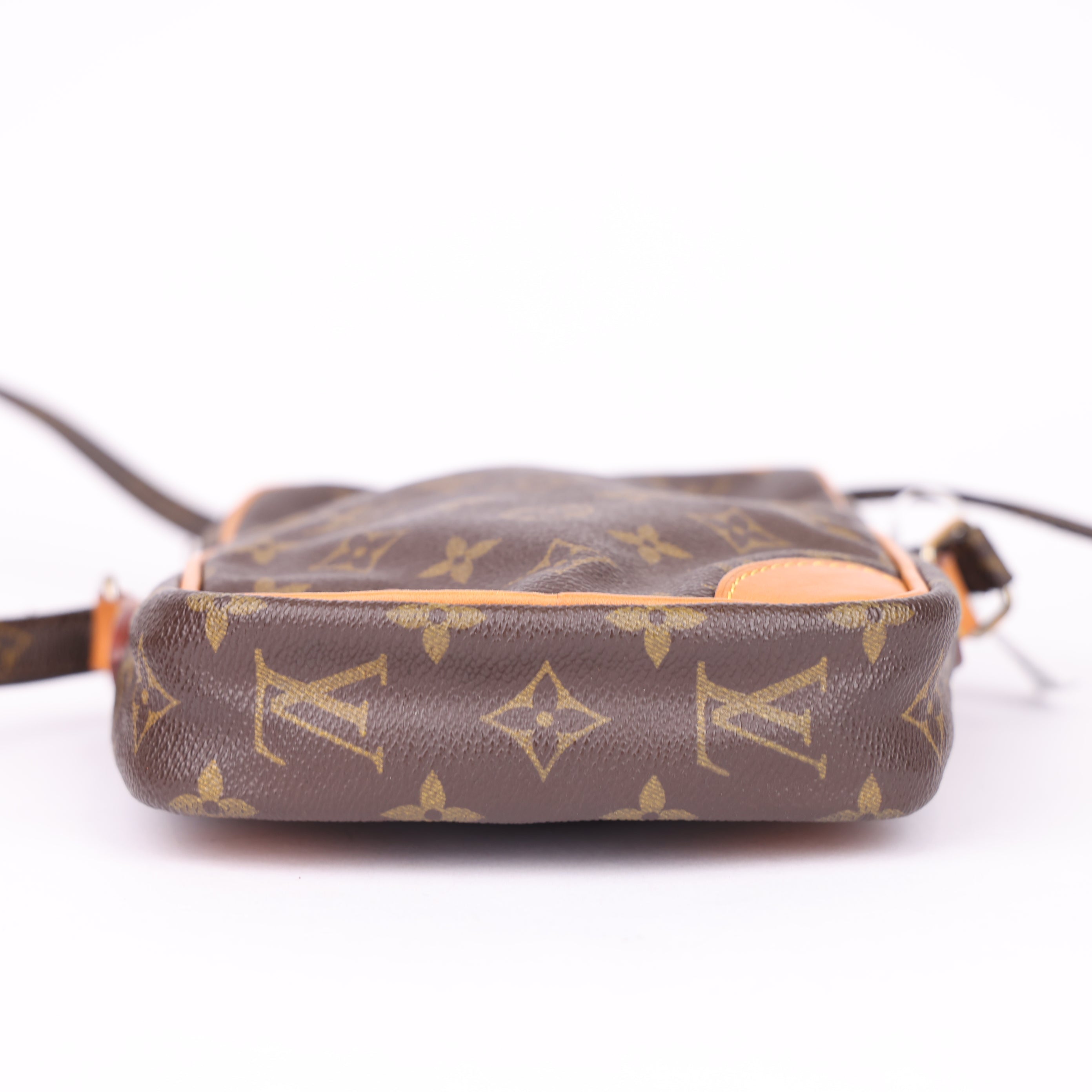 J1910 Louis Vuitton Monogram Danube crossbody bag- Pre Owned