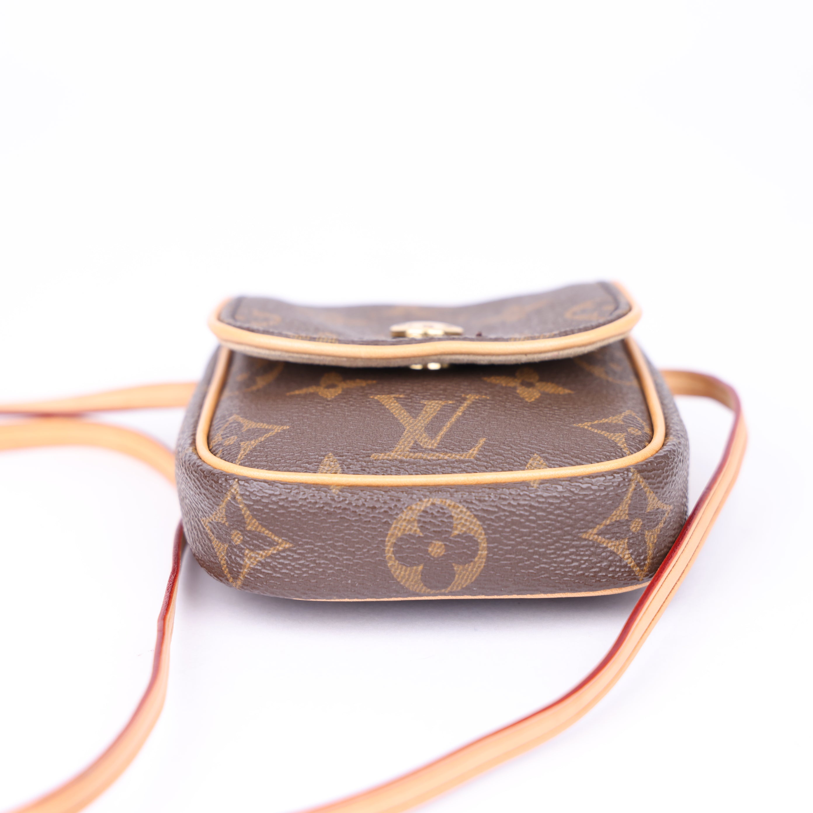 J1901 Louis Vuitton Monogram Pochette Cancun Shoulder Bag- Pre Owned