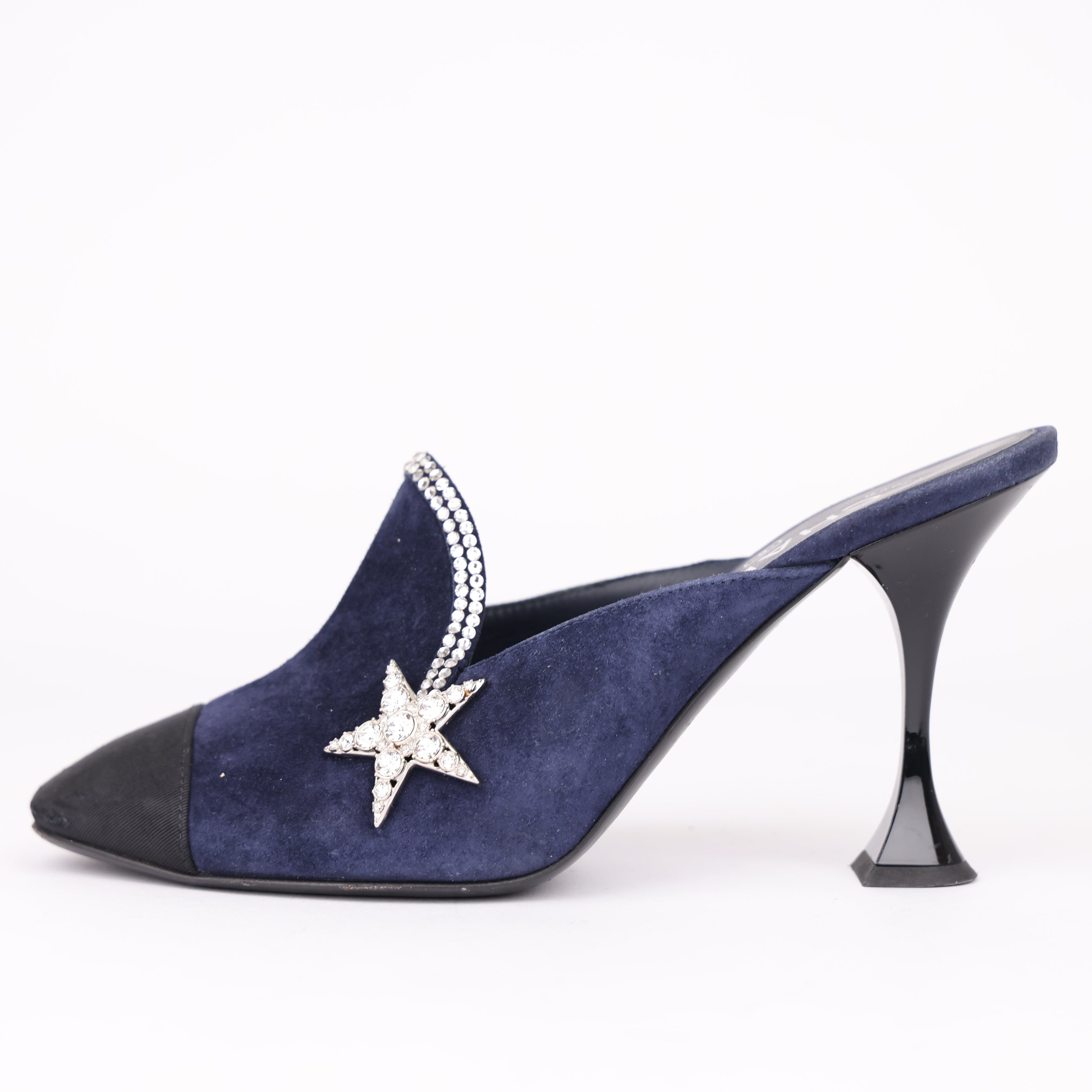 J0501 CHANEL SUEDE MULE SIZE EU36.5- Pre Owned