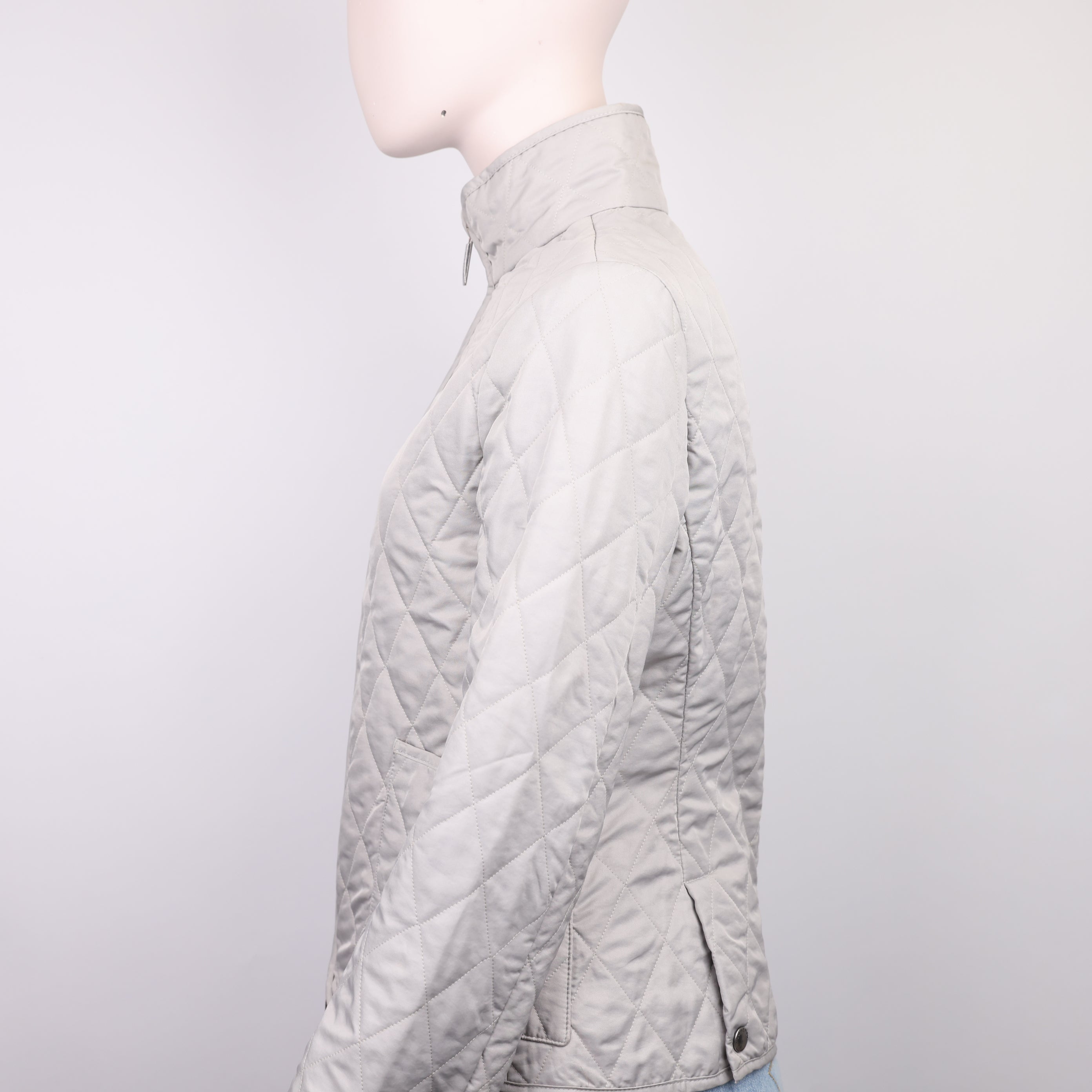 J0705 Burberry Grey Quilted Jacket- Pre Owned