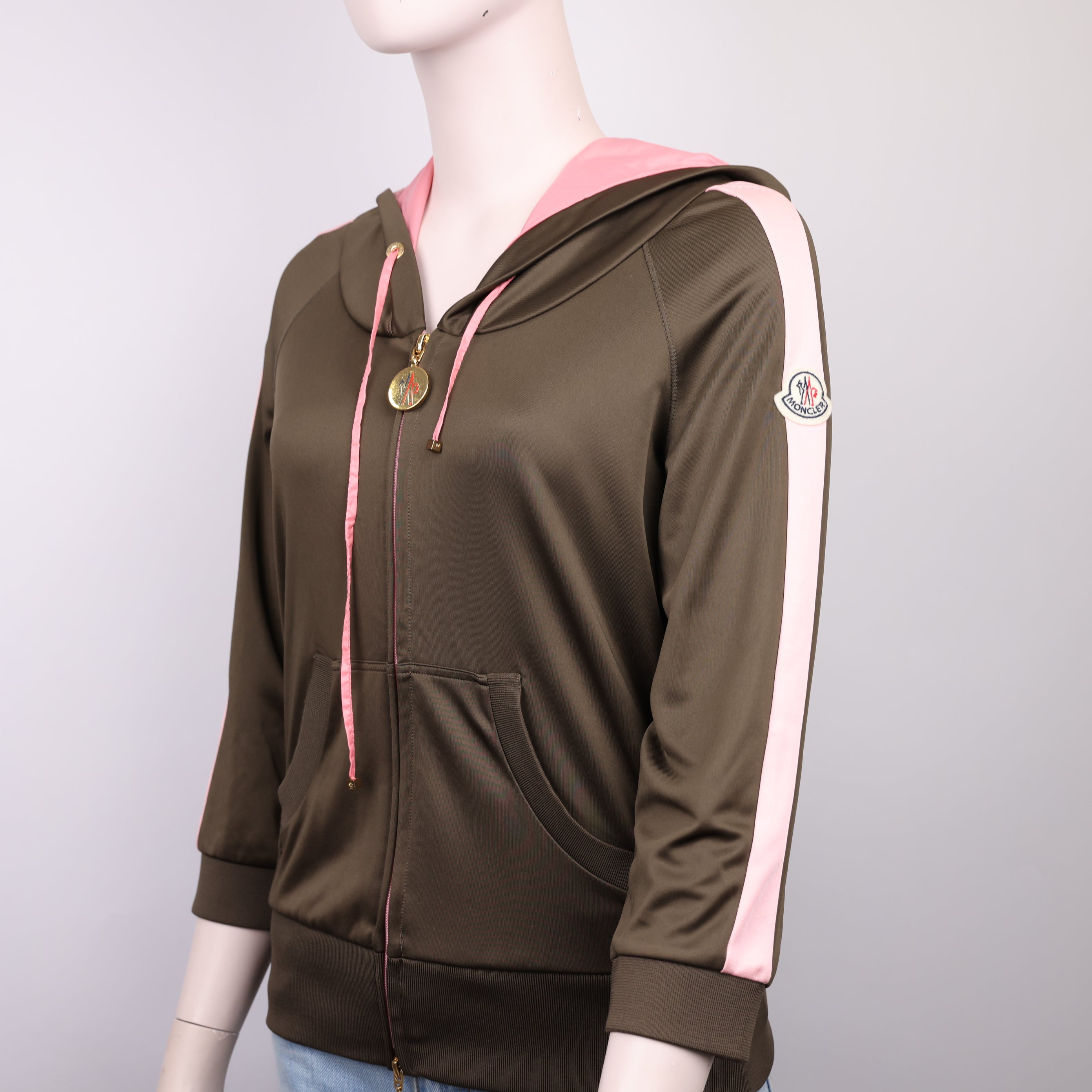 J1847 Moncler Color-Block Logo Embroidered Hooded Jacket Size M- Pre Owned