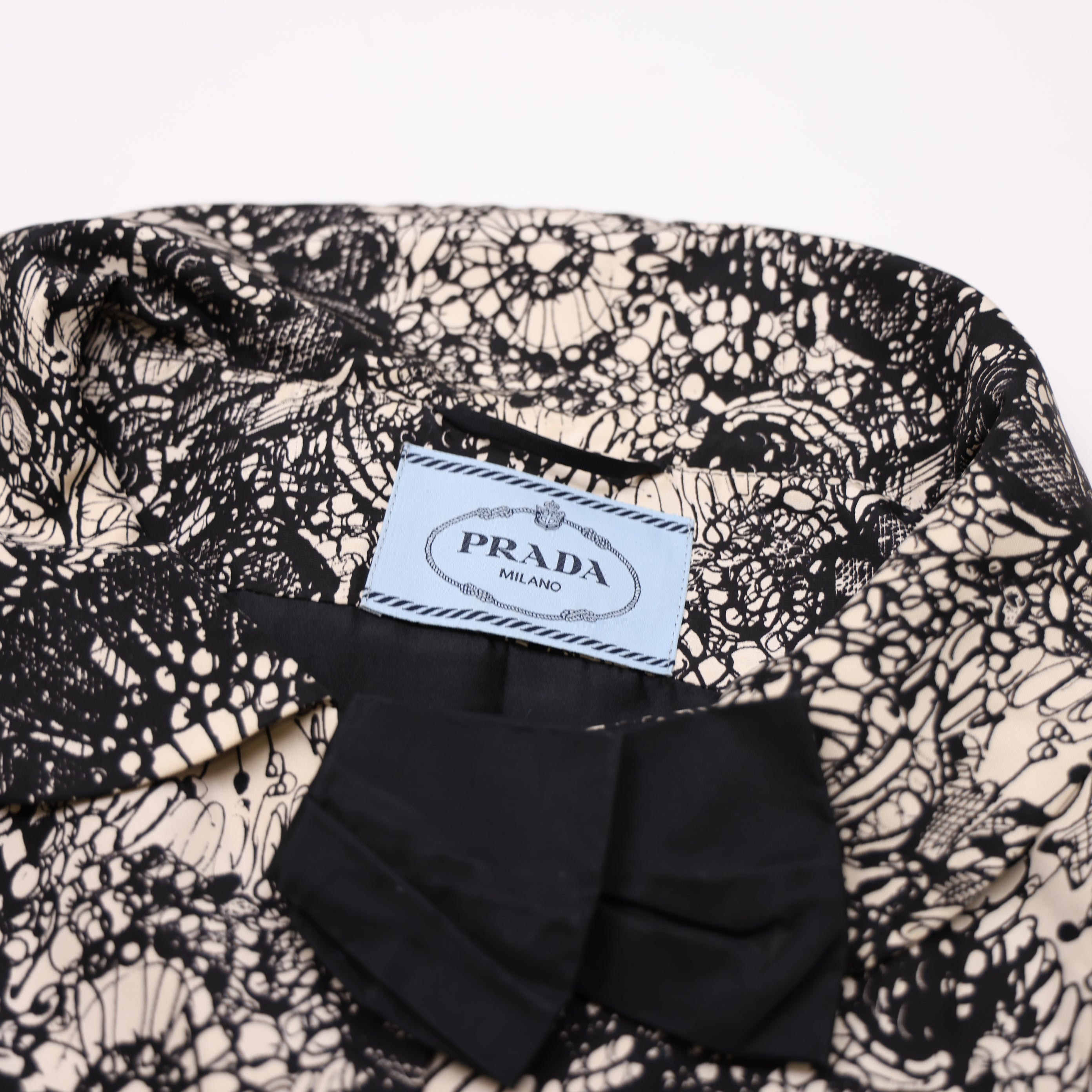 J1845# PRADA Floral Print Jacket Size 38- Pre Owned