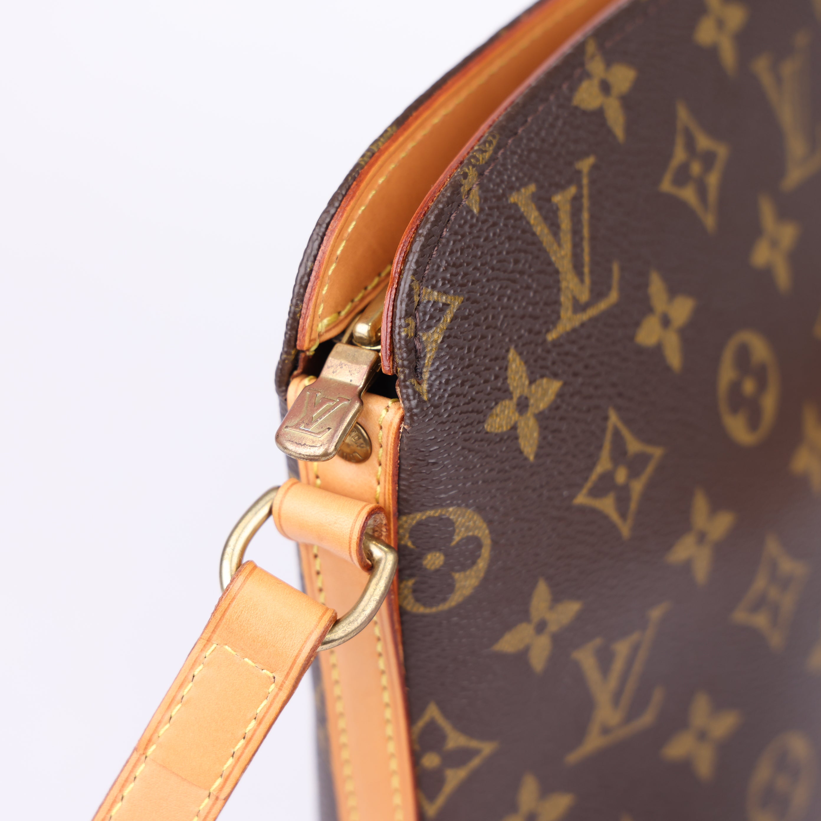 J1835 Louis Vuitton Druot monogram shoulder bag- Pre Owned