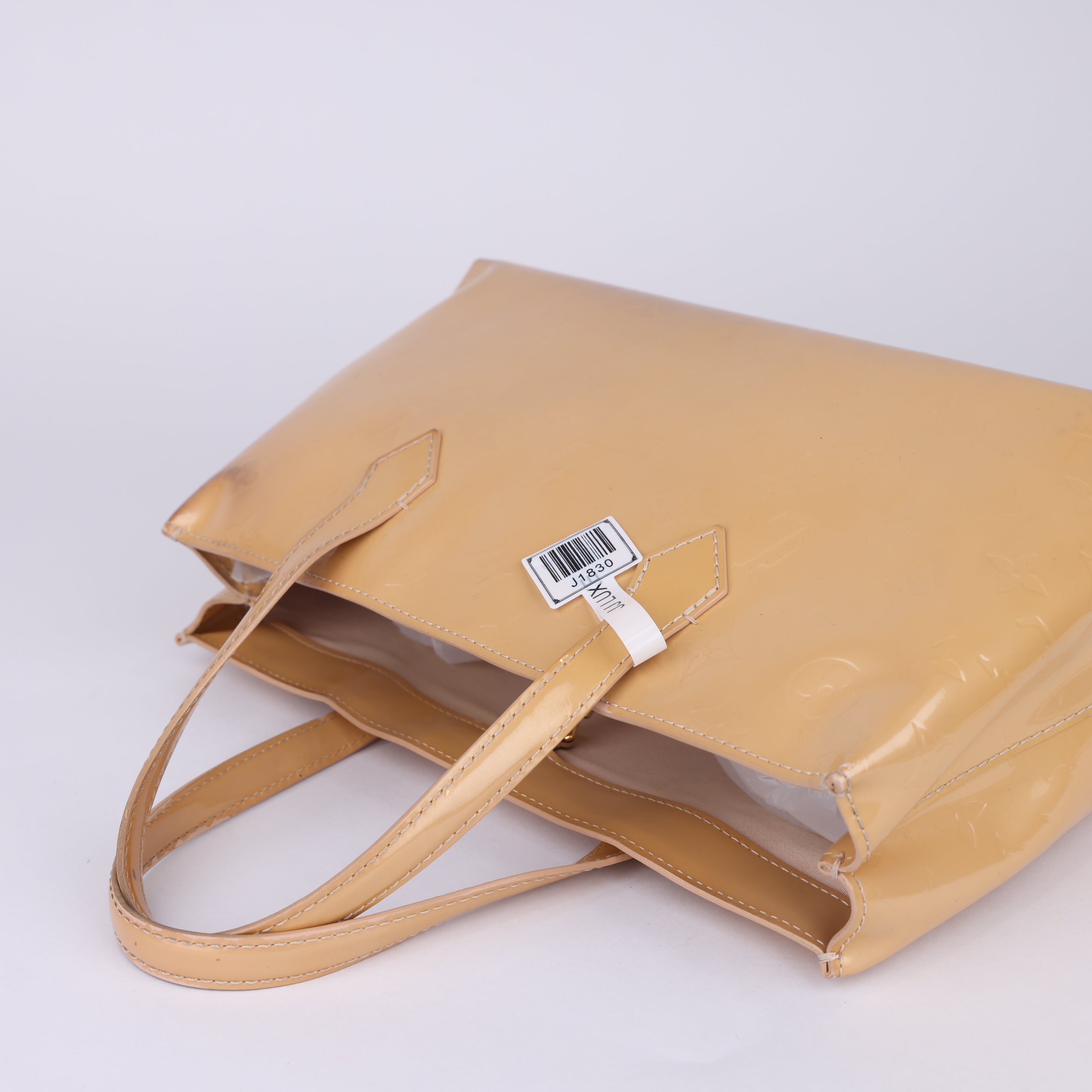 J1830 Louis Vuitton Wiltshire PM in Neutral- Pre Owned