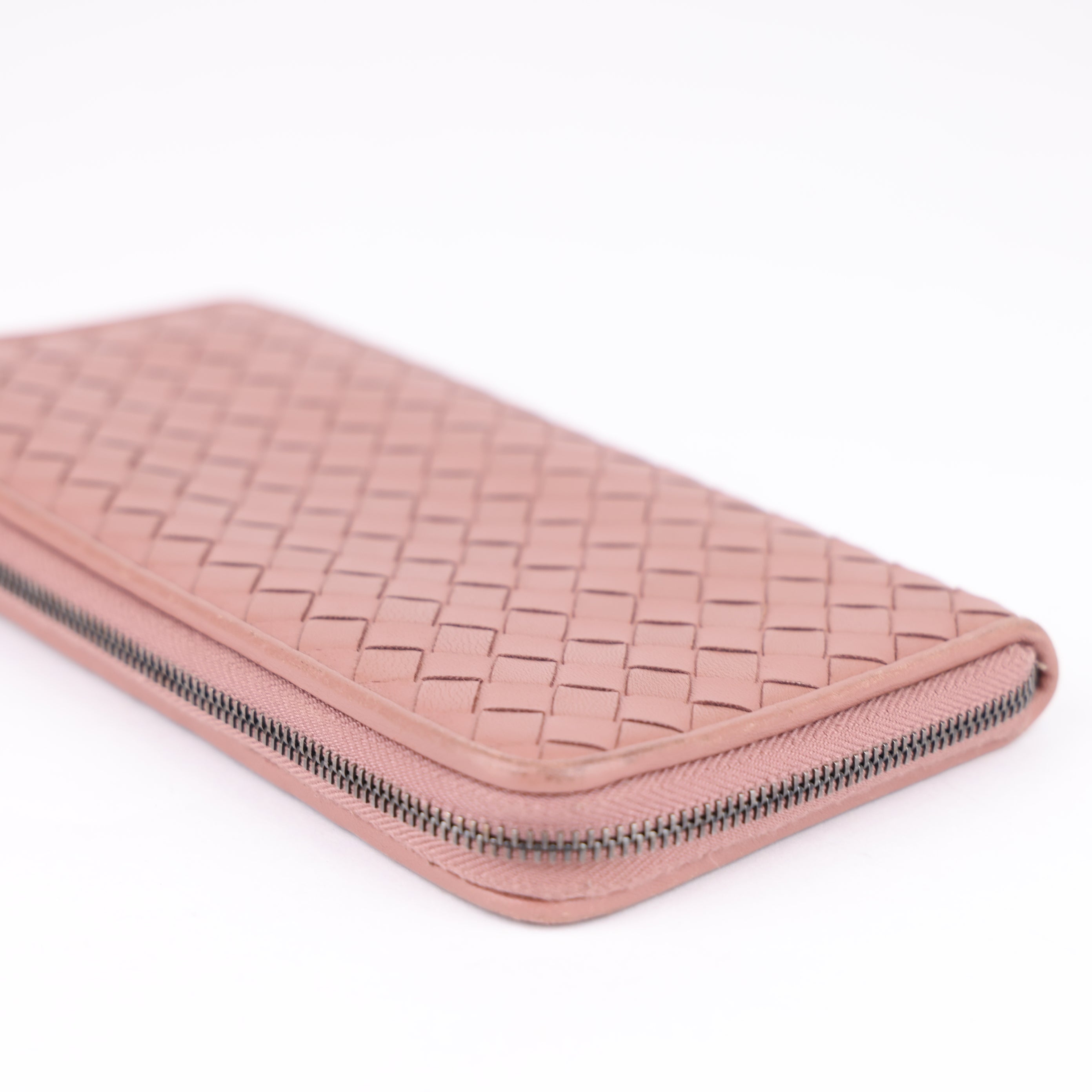 J1796 Bottega Veneta Intrecciato Zip-Around Wallet- Pre Owned