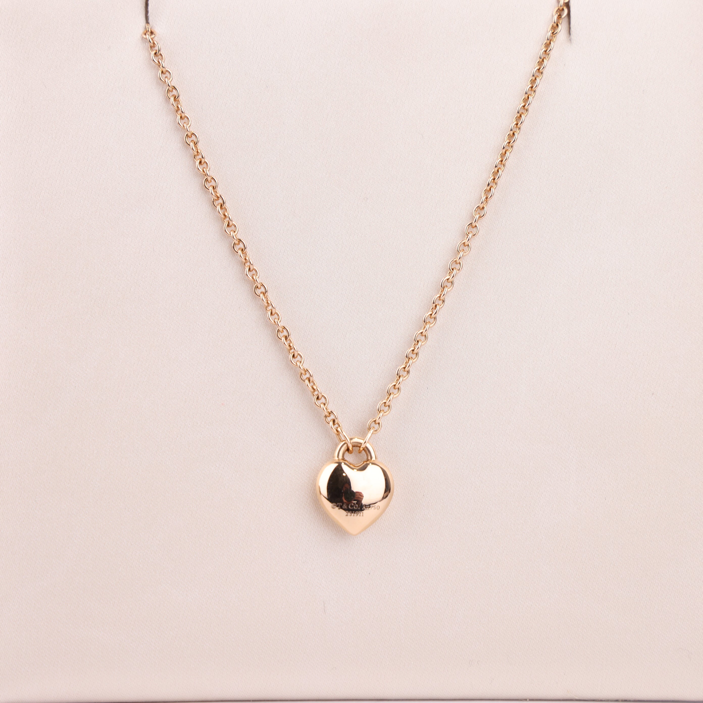 J1856 Tiffany™ Full Heart Pendant in Rose Gold- Pre Owned