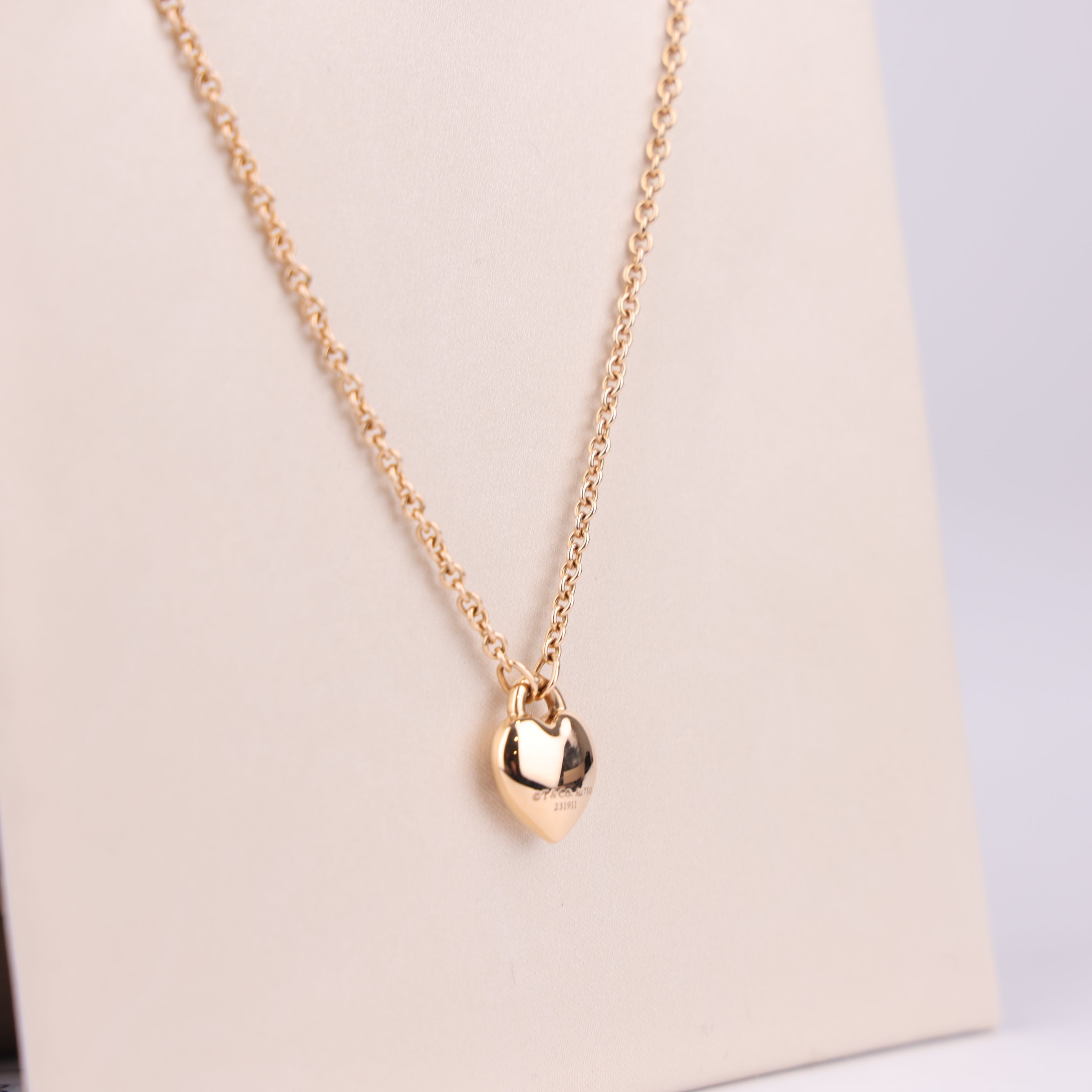 J1856 Tiffany™ Full Heart Pendant in Rose Gold- Pre Owned