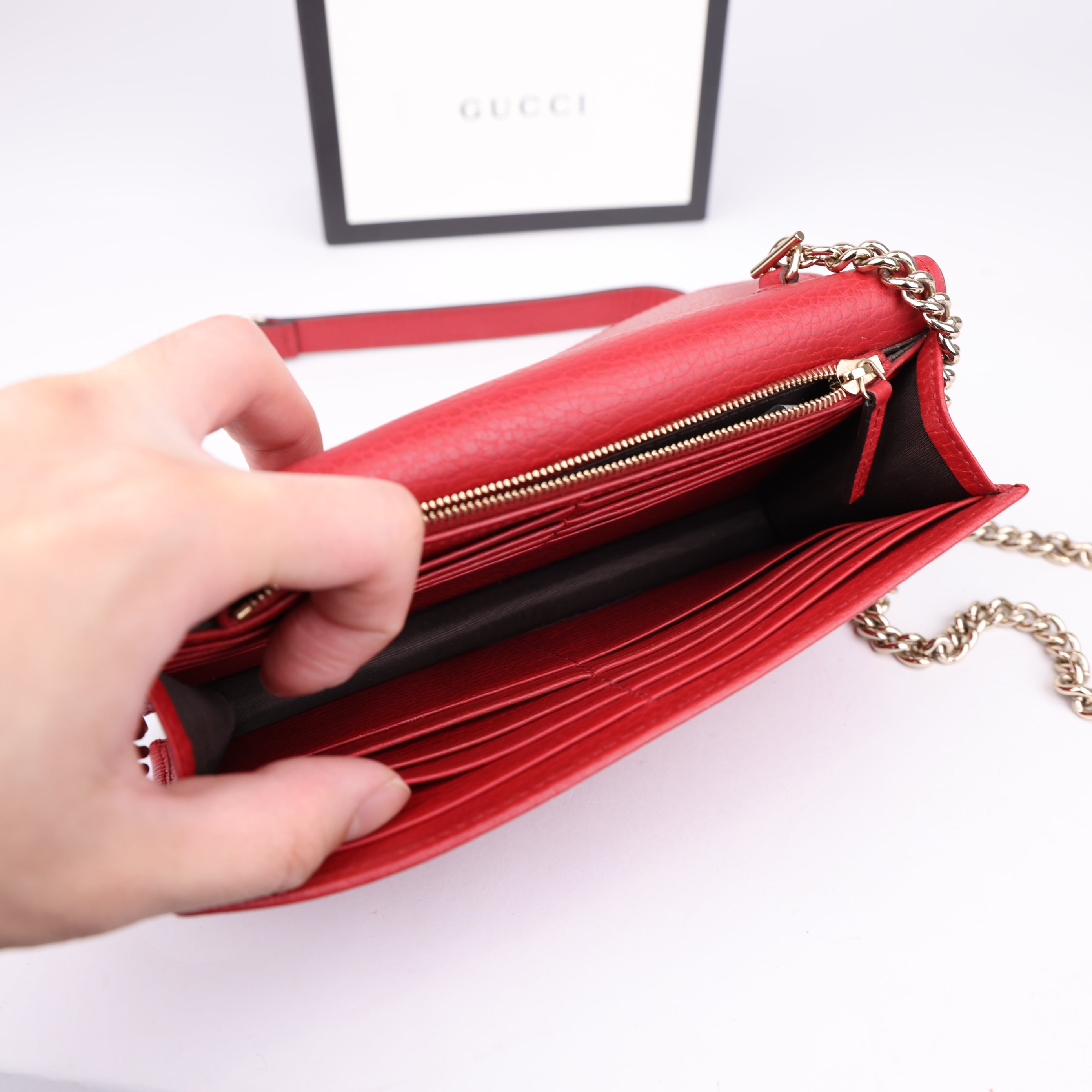 J1760 Gucci Red Dollar Calfskin Interlocking G Chain Bag- Pre Owned