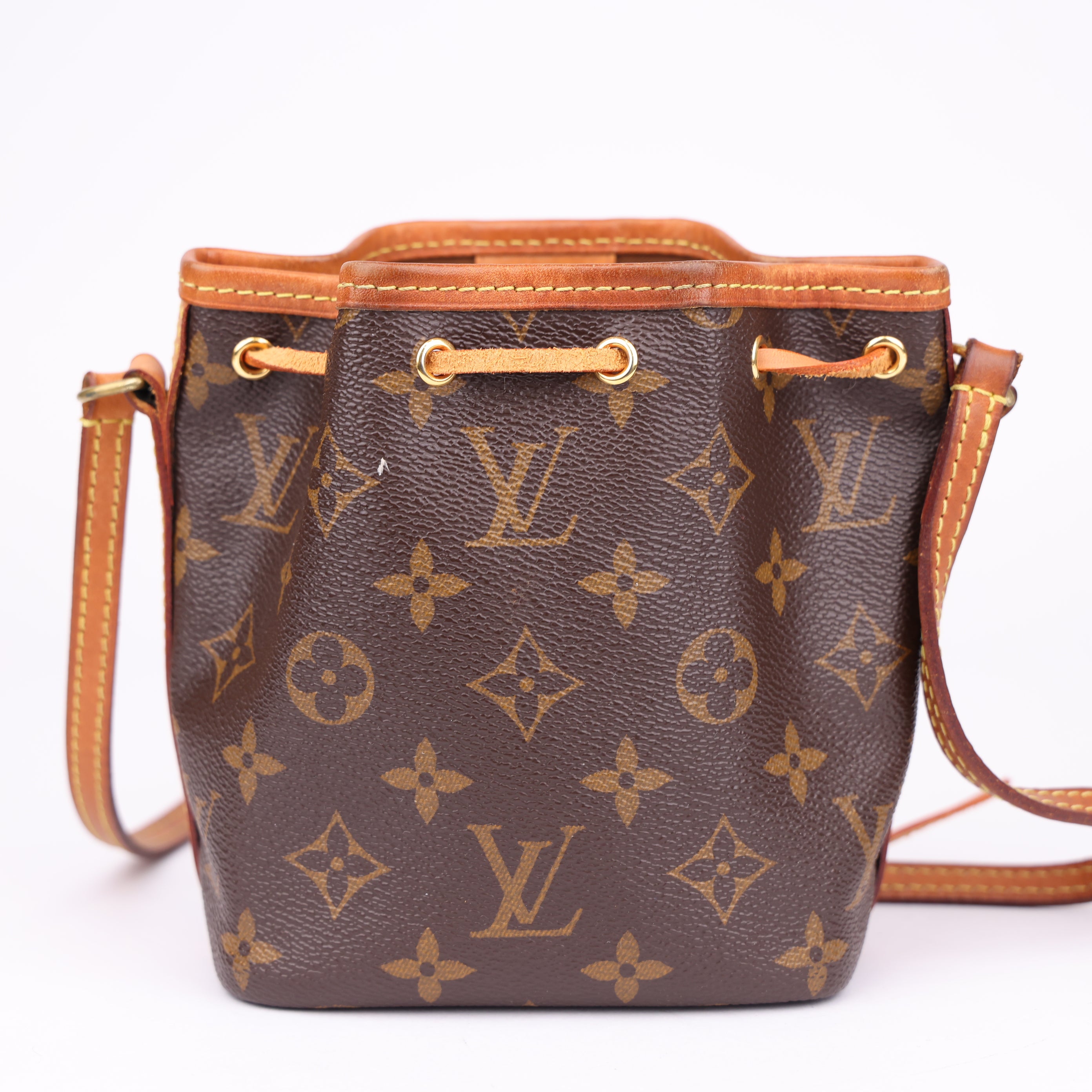 J1738 LOUIS VUITTON Monogram Nano Noe- Pre Owned