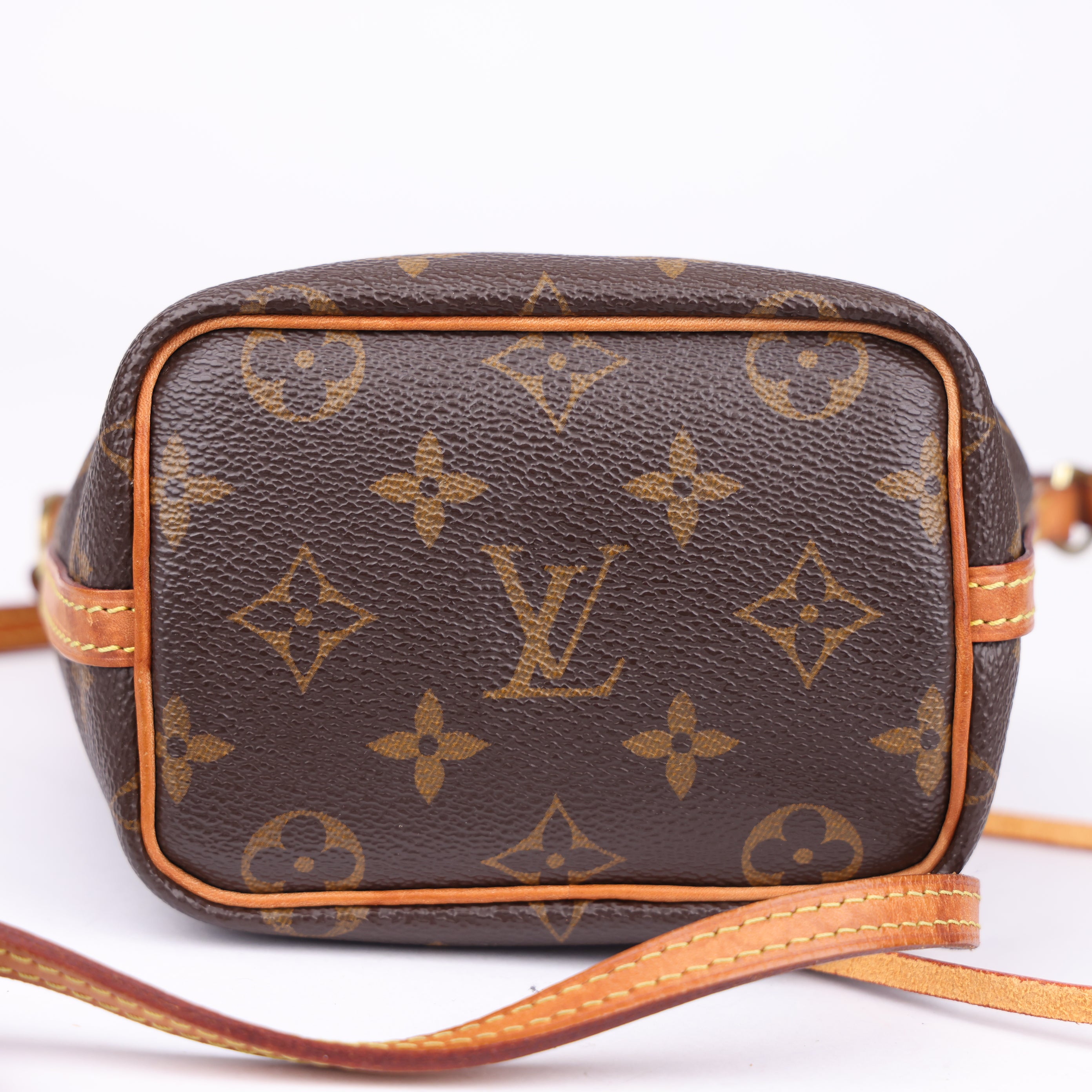 J1738 LOUIS VUITTON Monogram Nano Noe- Pre Owned