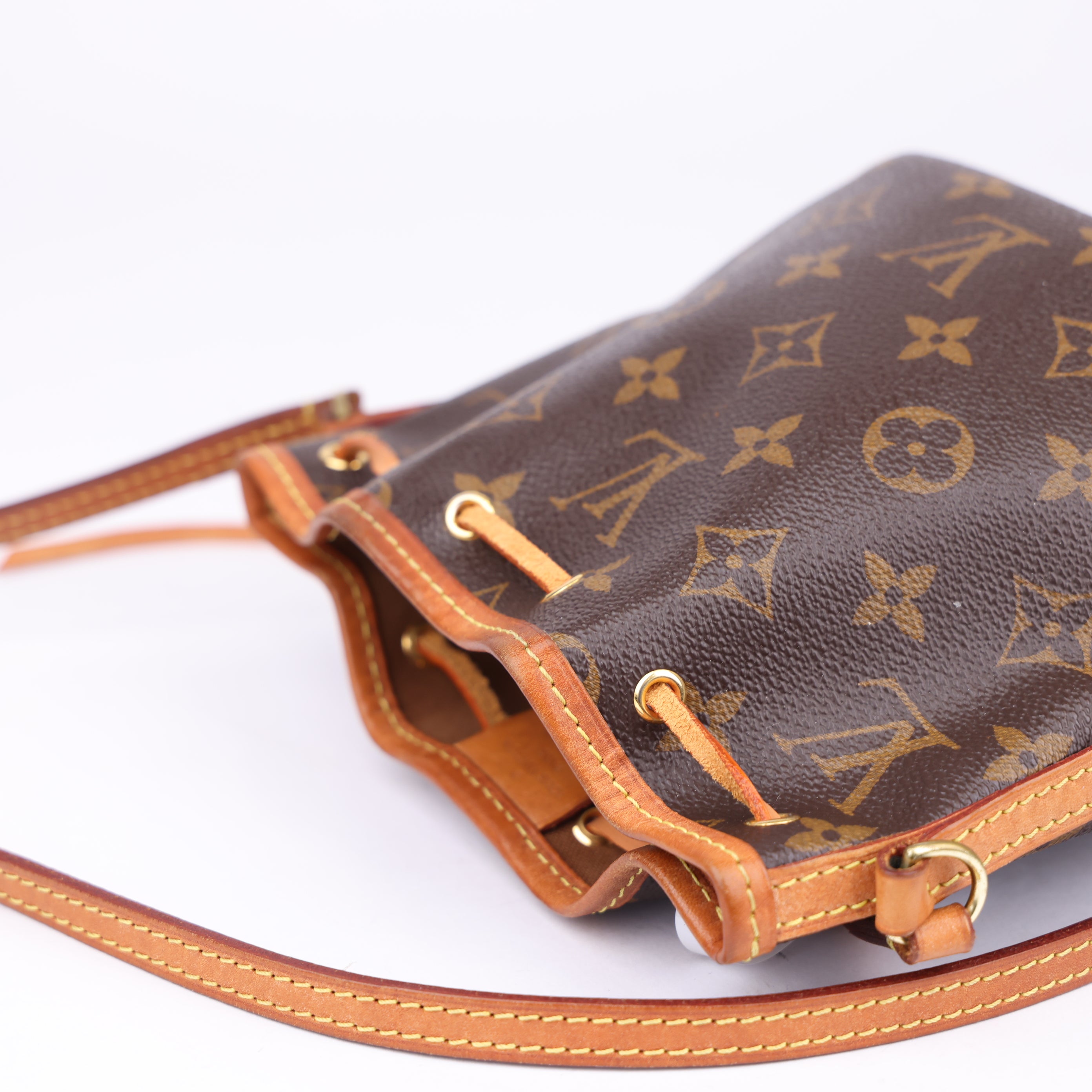 J1738 LOUIS VUITTON Monogram Nano Noe- Pre Owned