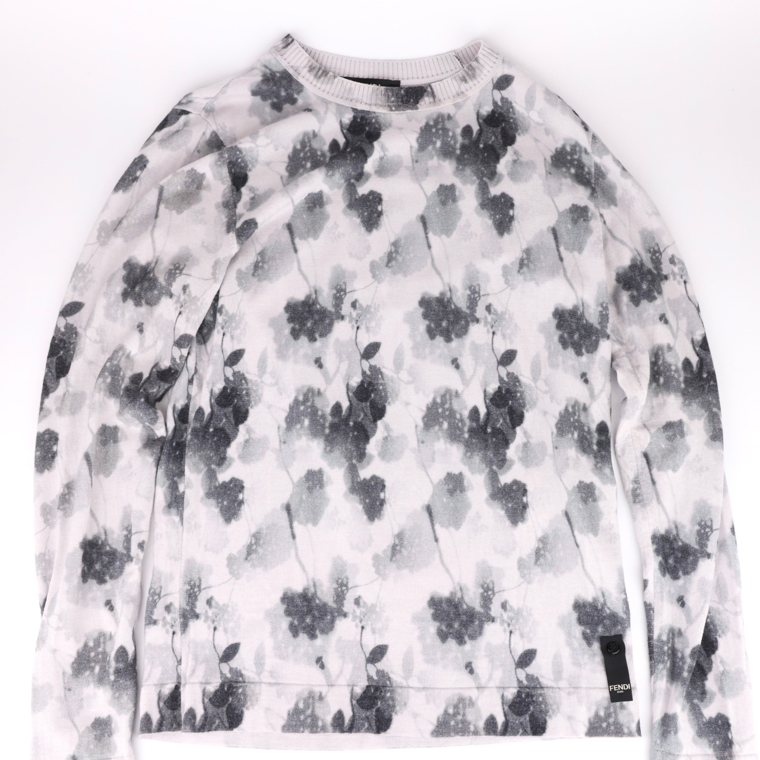 J313 Fendi Ink fade pattern wool sweater Size 44 - Pre Owned