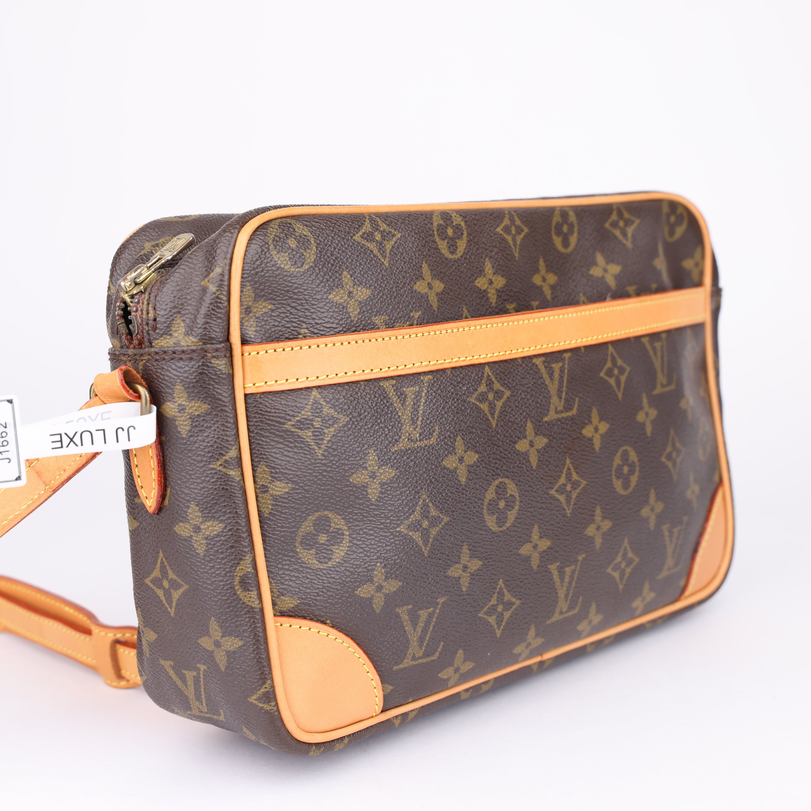 J1662 Louis Vuitton 30 Trocadero Handbag Monogram Canvas- Pre Owned