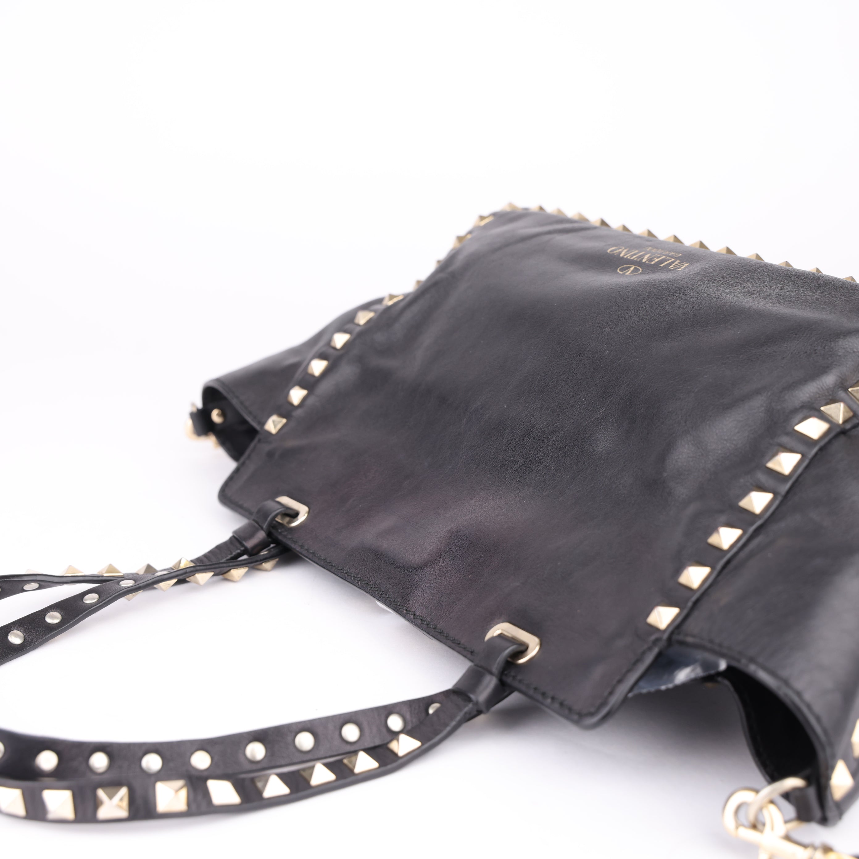 J1664 Valentino Garavani Rockstud Trapeze Tote- Pre Owned