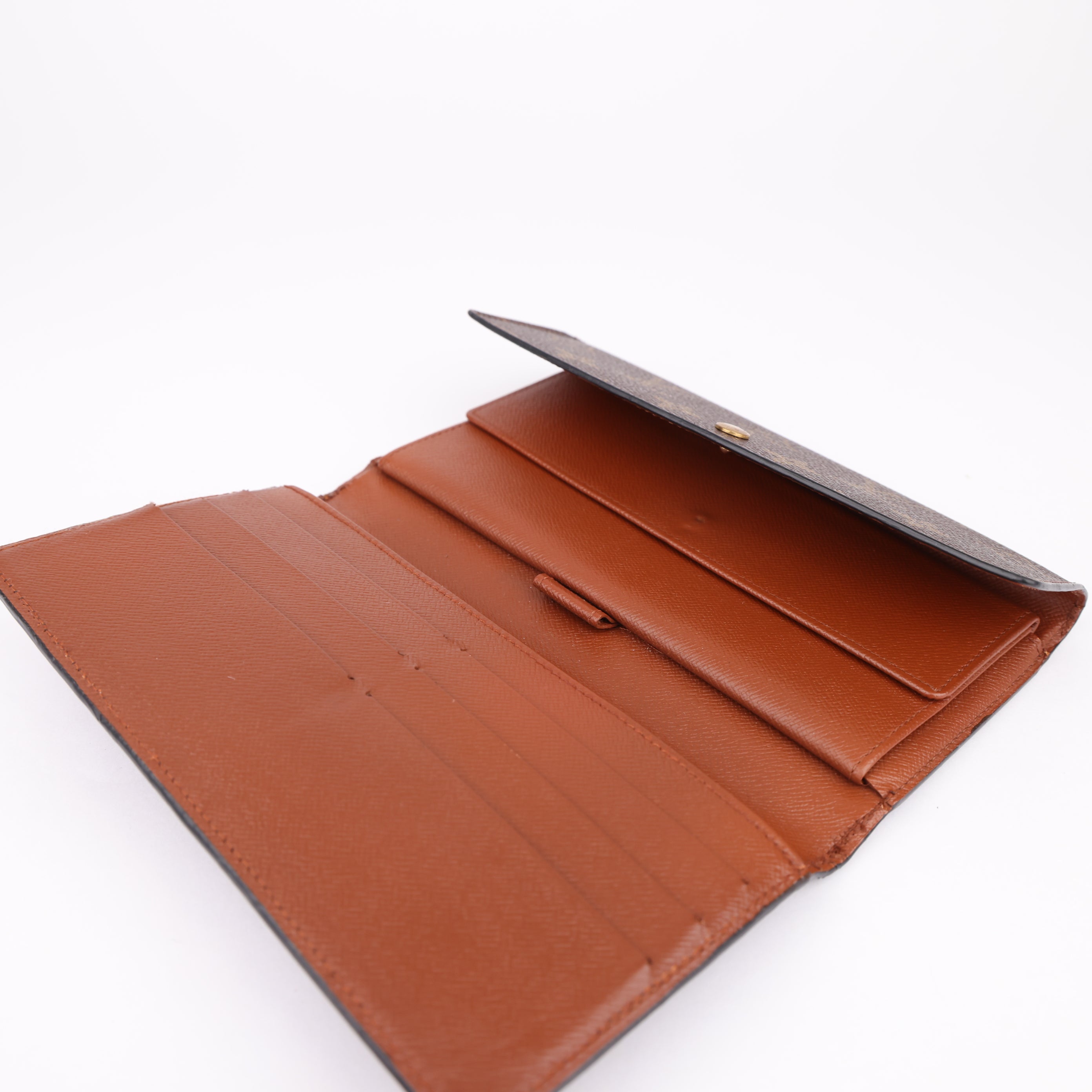 J1685 Louis Vuitton Sarah Wallet- Pre Owned