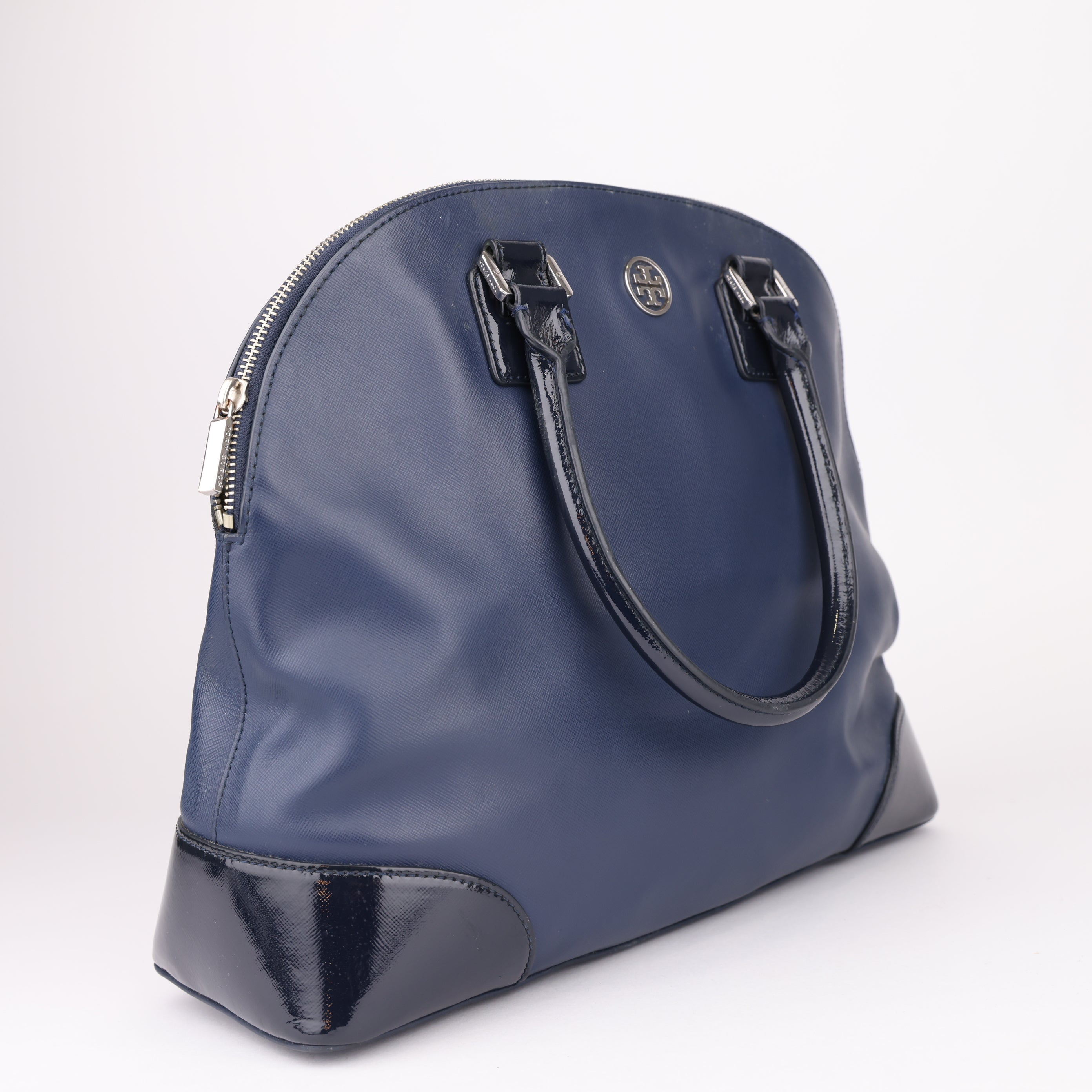 J1656 Tory Burch Navy Leather Shoulder Tote- Pre Owned