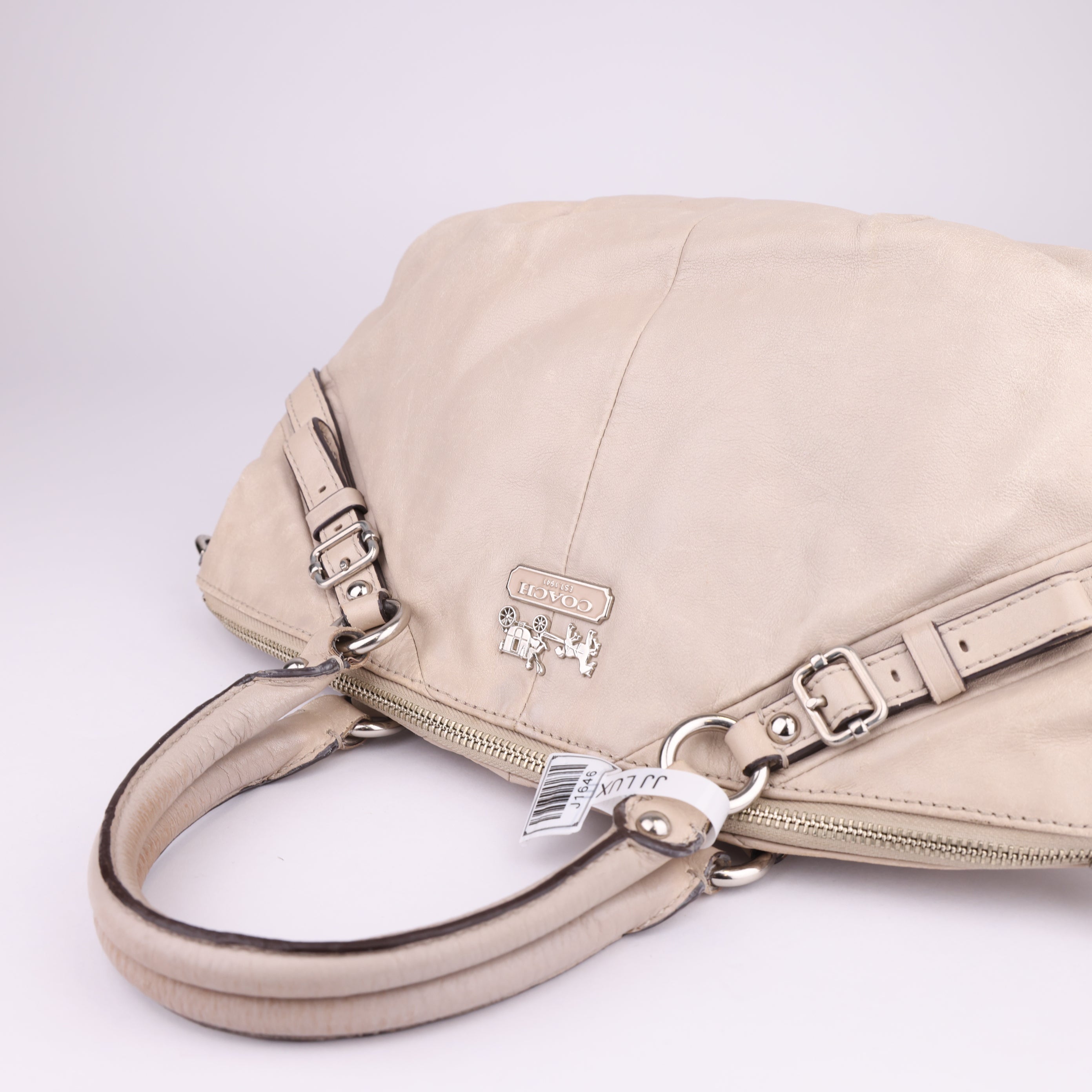 J1646 Coach Maddison Cream Leather Bag- Pre Owned