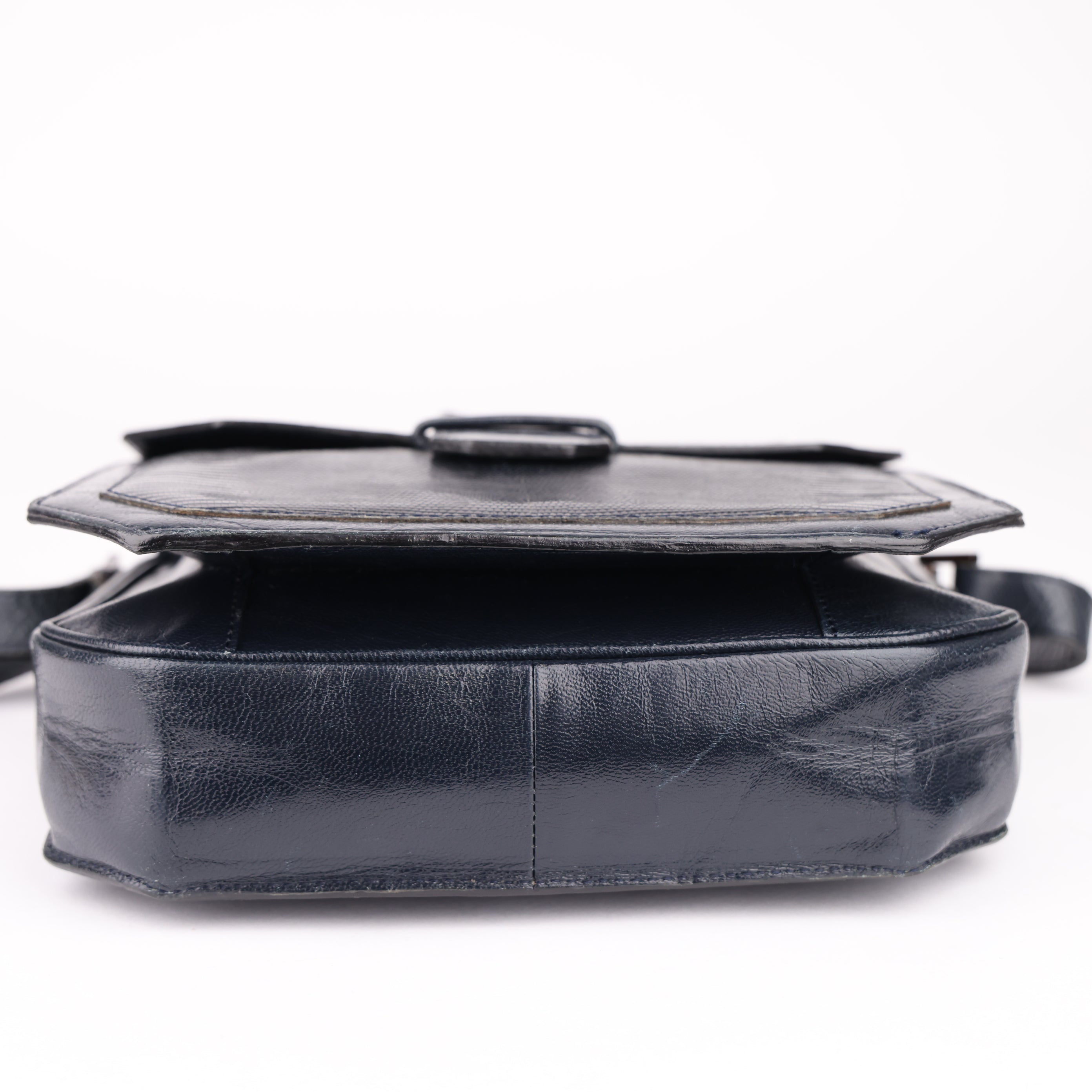 J1627 Saint Laurent Black Lizard Embossed Leather Bag- Pre Owned