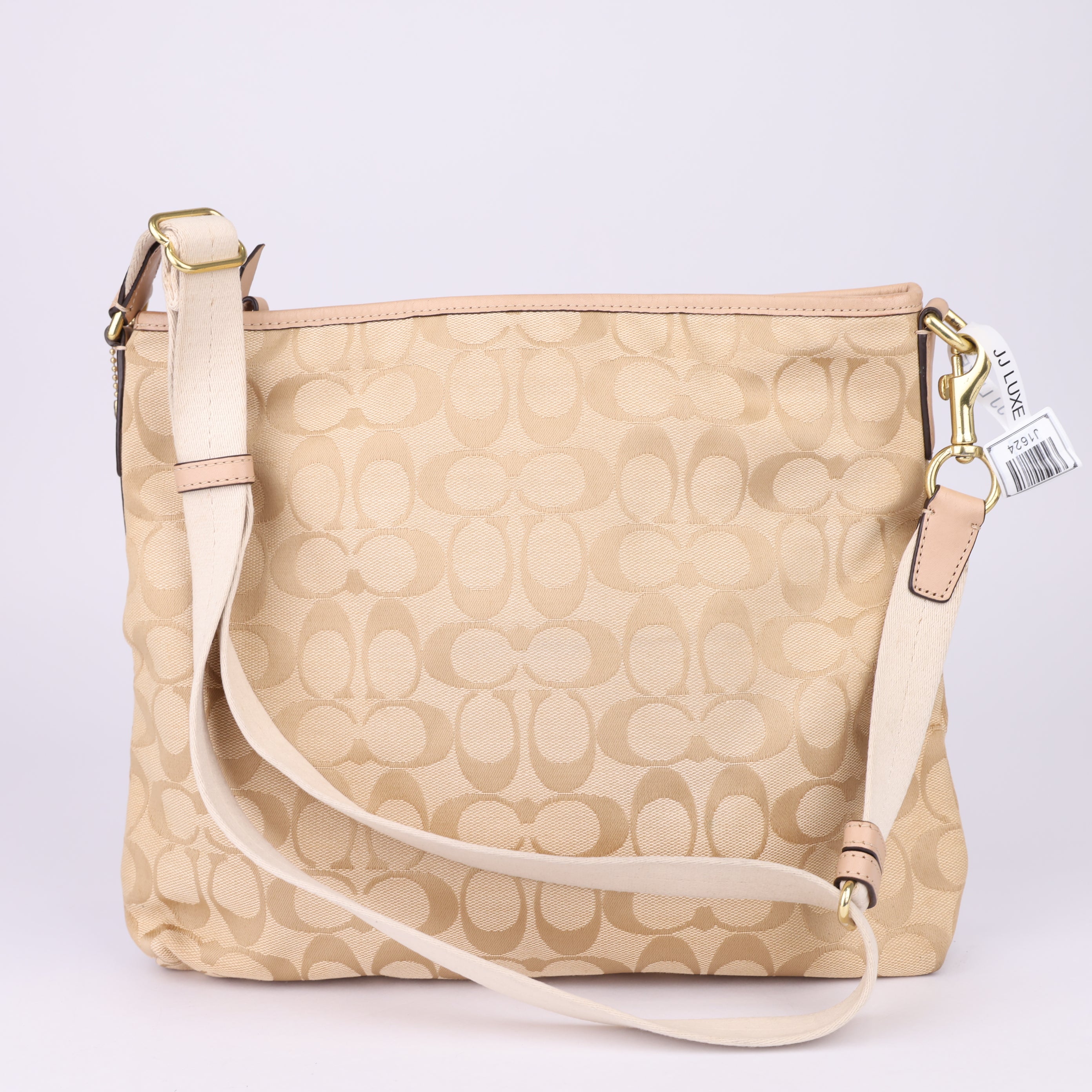 J1624 Coach Knit Messenger Crossbody Bag- Pre Owned