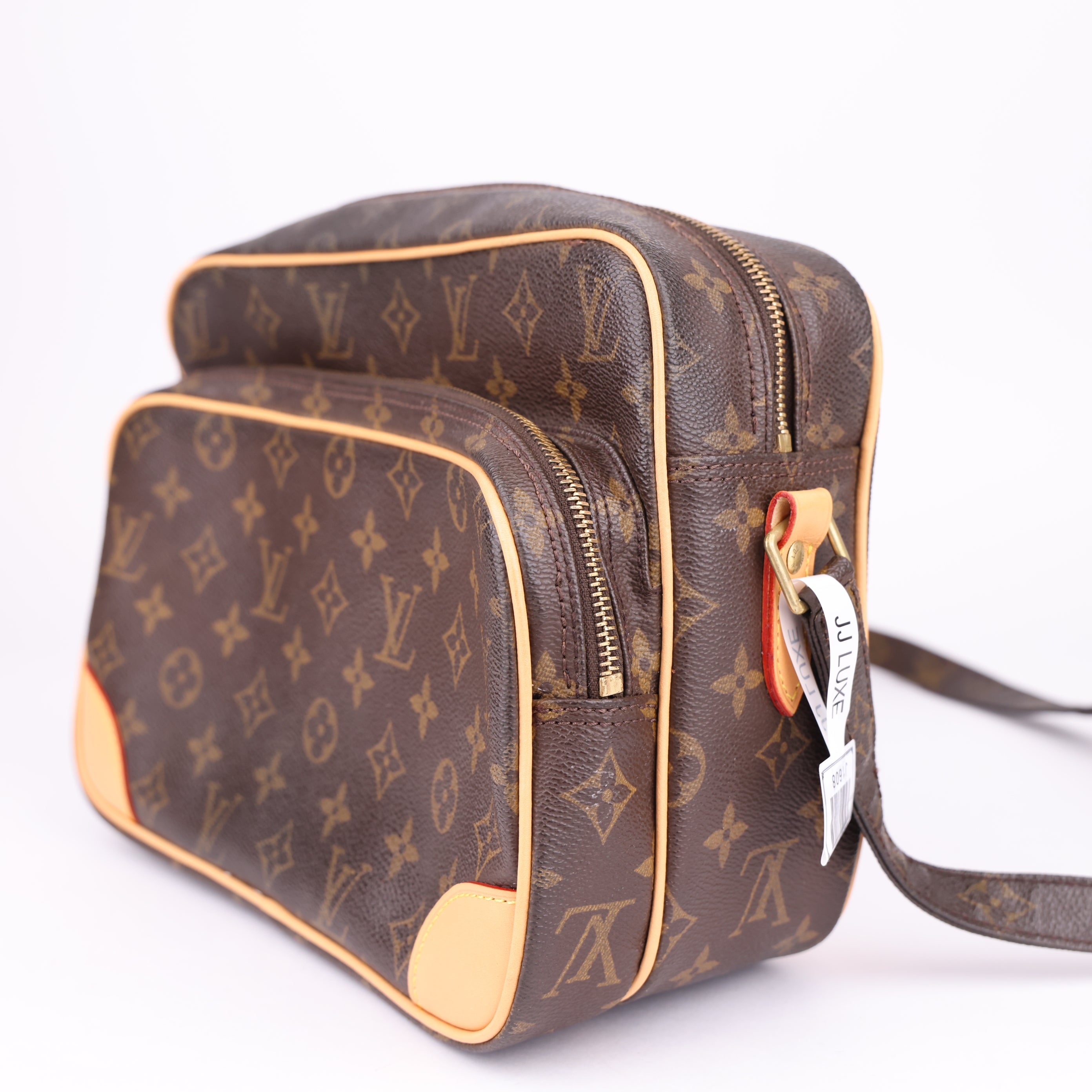 J1608 Louis Vuitton Nil Monogram Shoulder Bag- Pre Owned