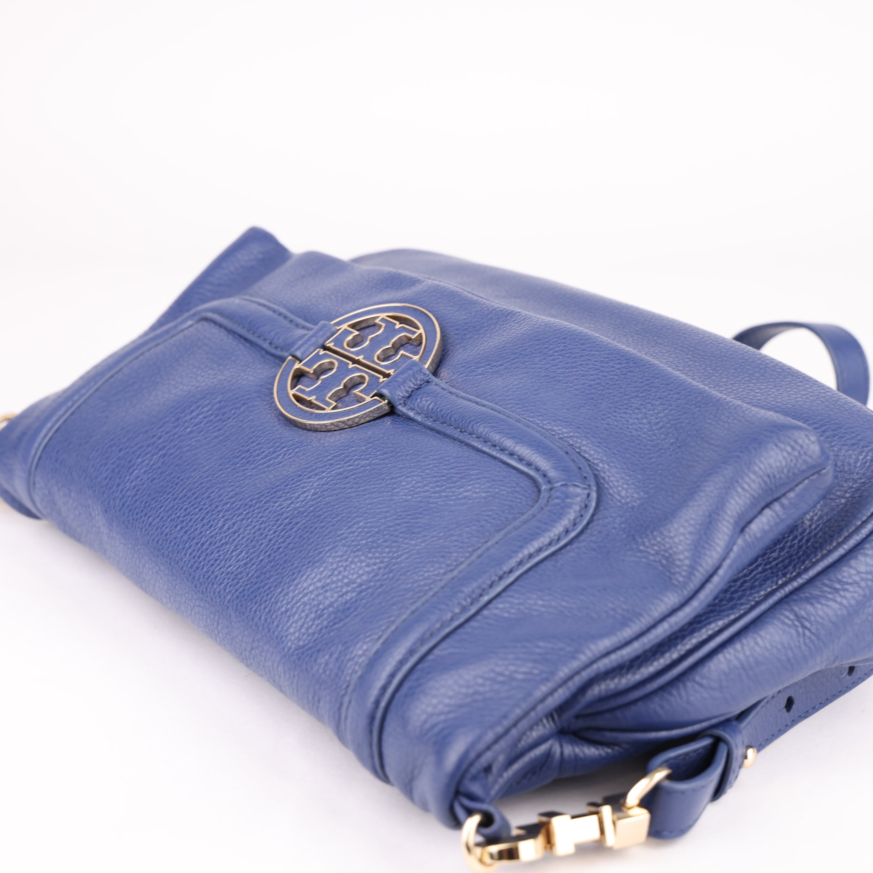 J1527 Tory Burch Navy Leather Amanda Foldover Bag- Pre Owned