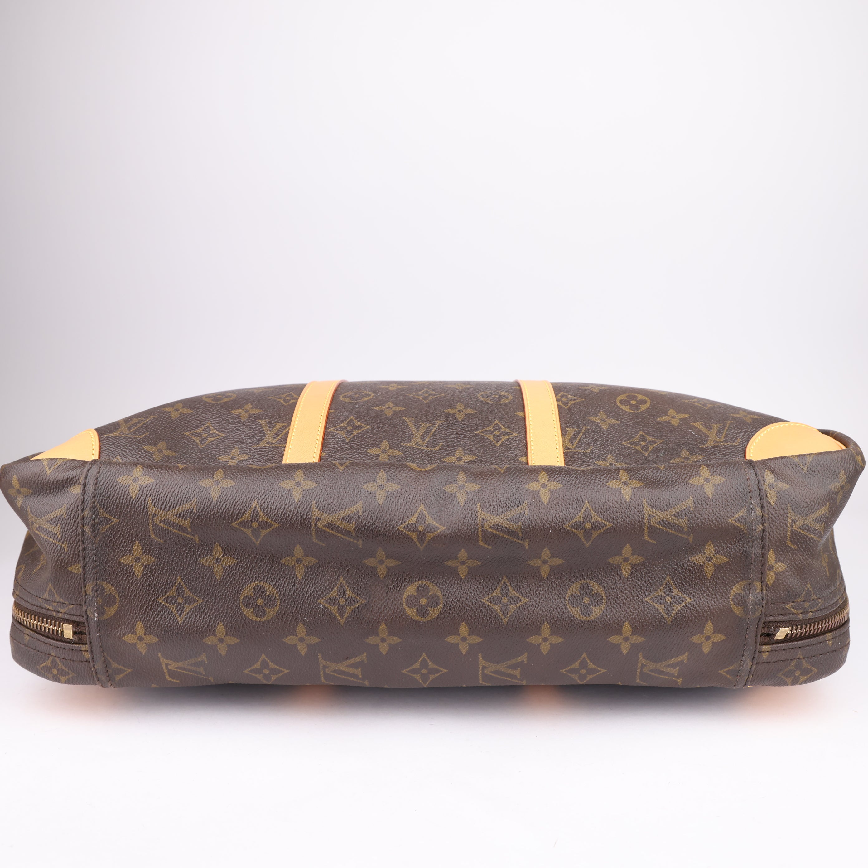 J1518 Louis Vuitton Sirius Travel bag- Pre Owned