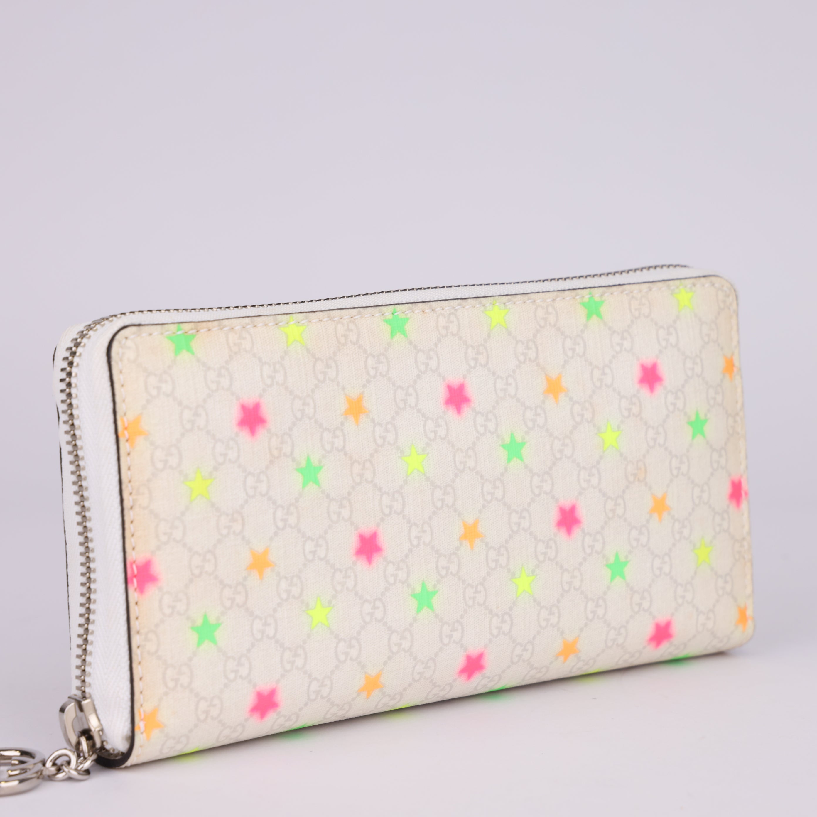 J1481 Gucci Zip Around Wallet White Micro GG Supreme Stars Canvas - Pre Owned
