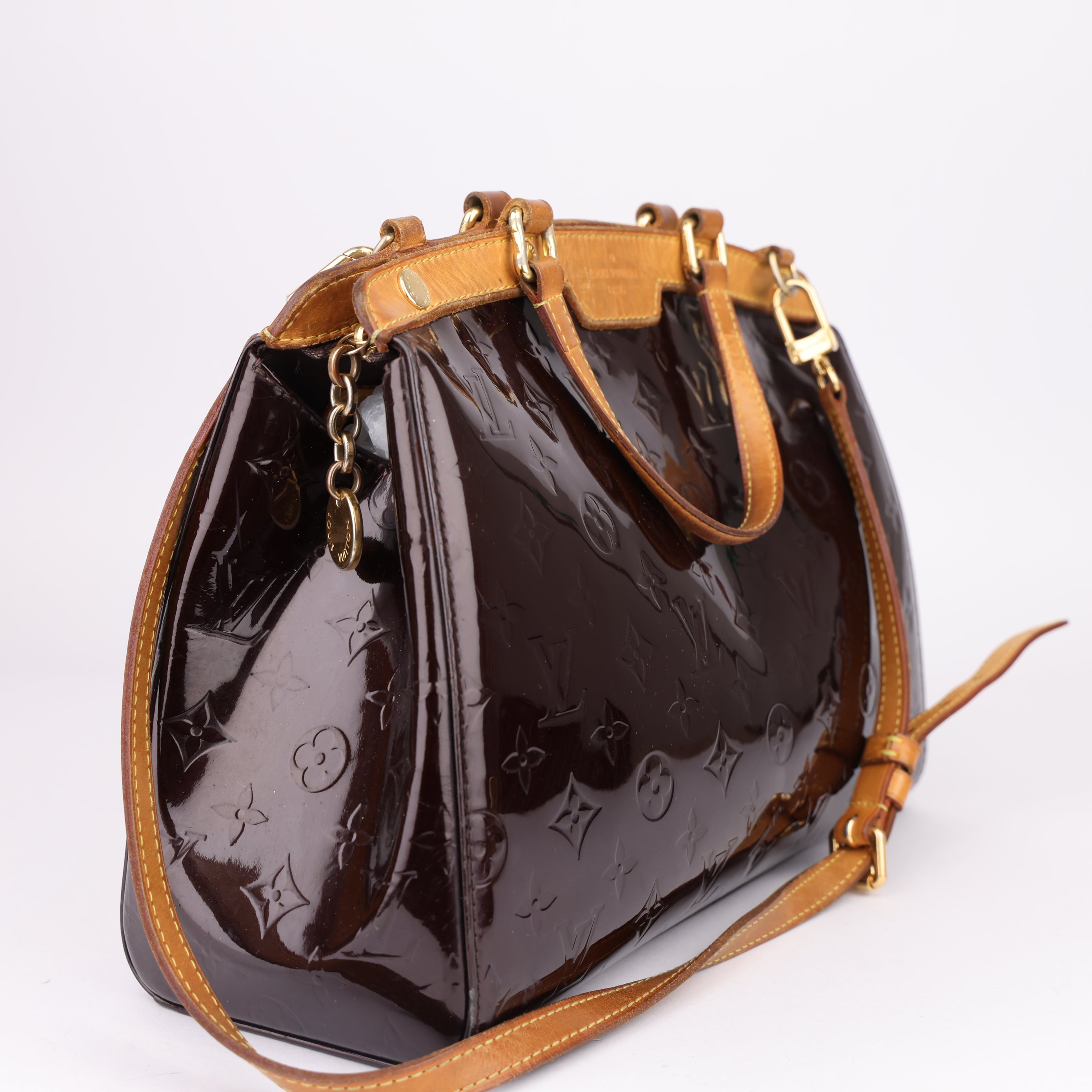 J1490 Louis Vuitton Vernis Handbag MM- Pre Owned