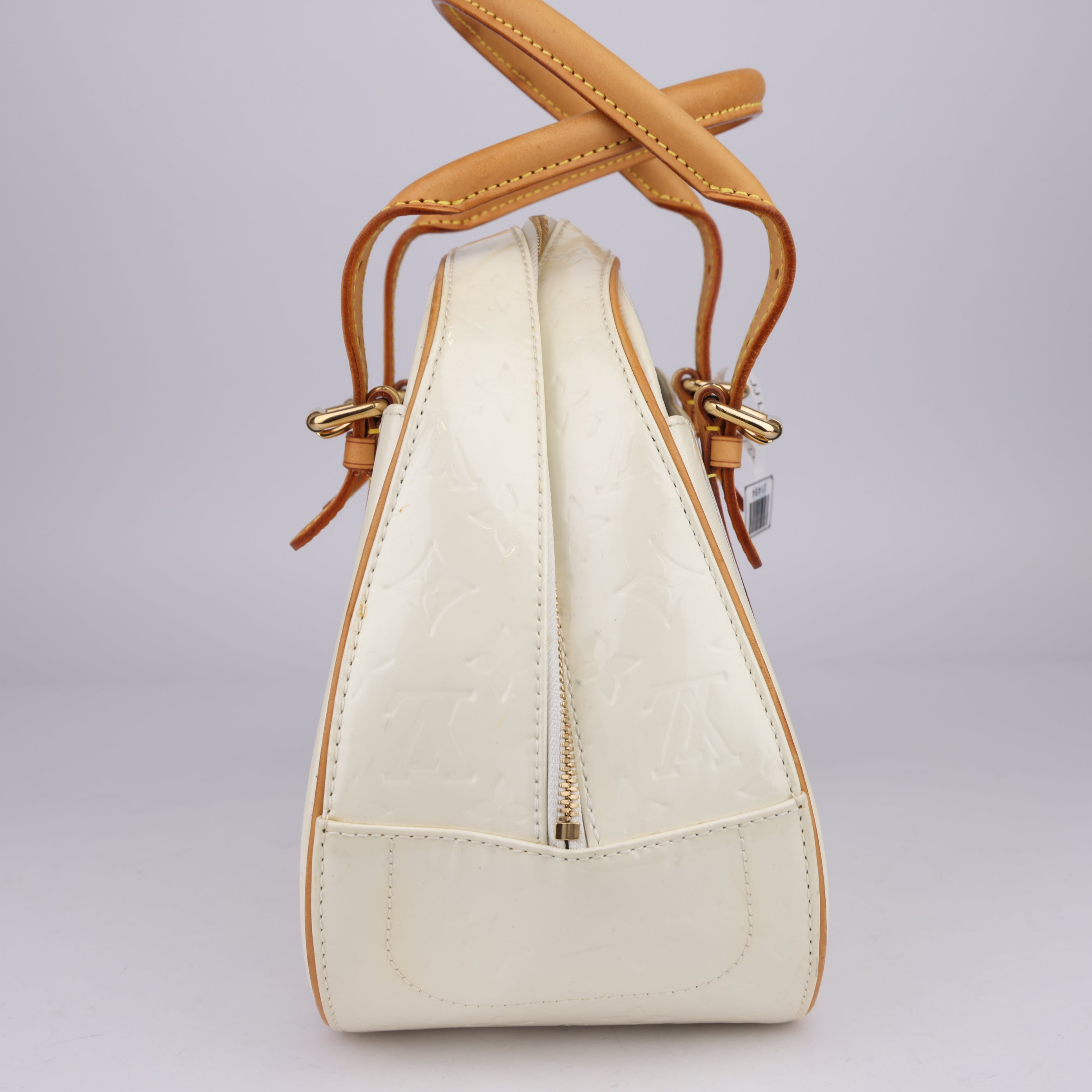 J1484 Louis Vuitton Perle Monogram Vernis Summit Drive Bag- Pre Owned