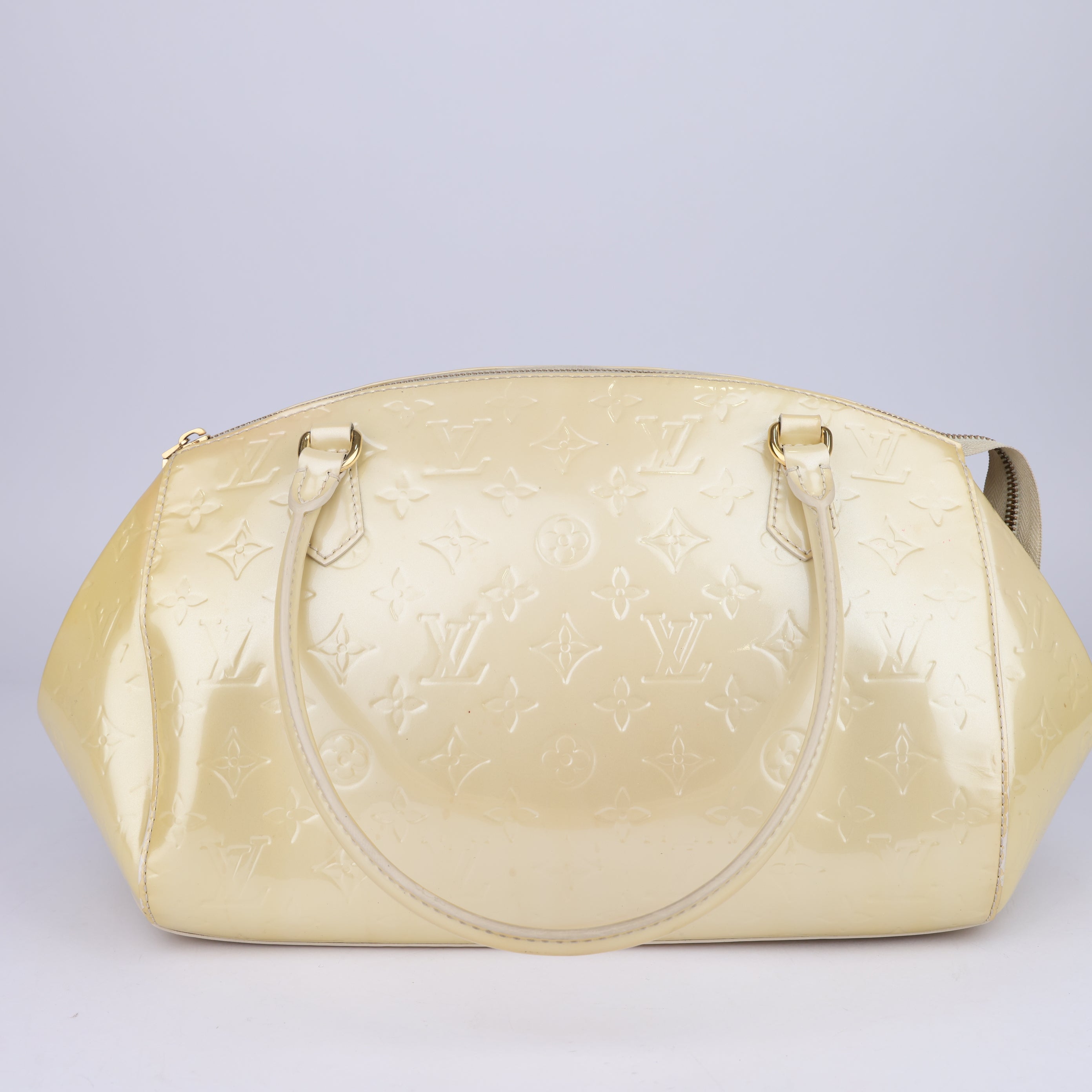 J1480 Louis Vuitton Pearly Beige Monogram Vernis- Pre Owned